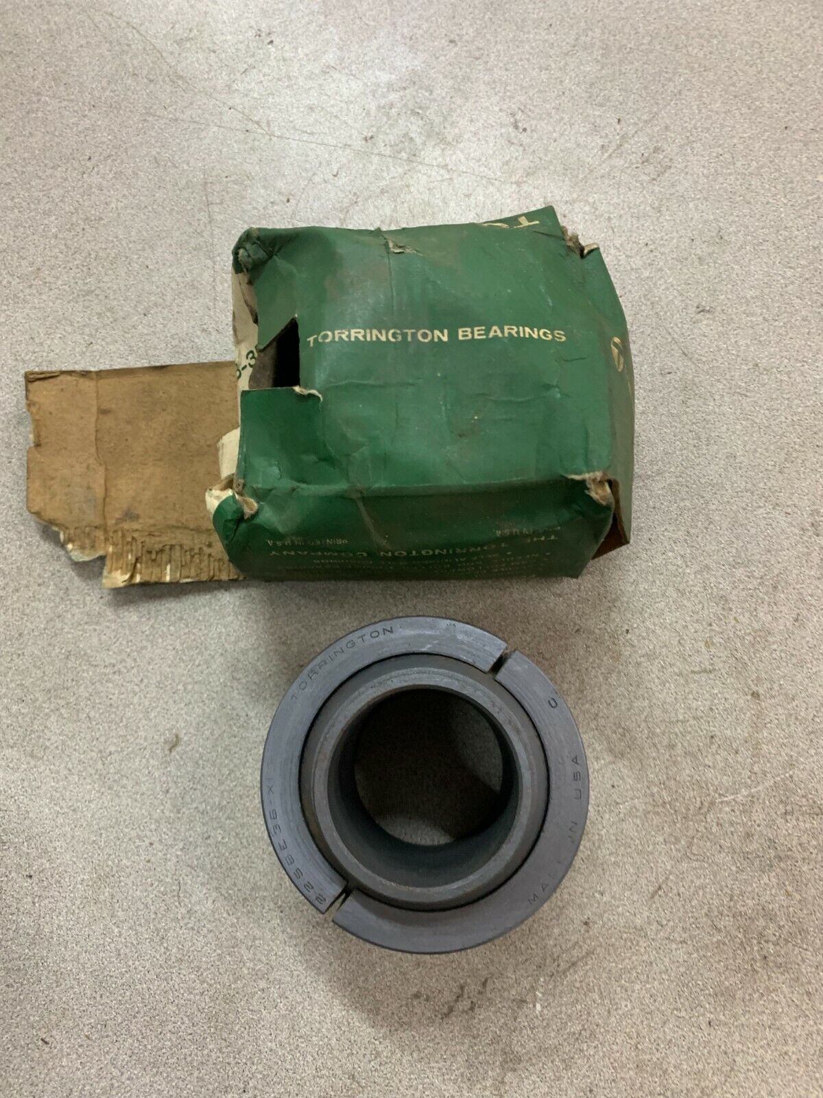 NEW IN BOX TORRINGTON SPHERICAL PLAIN BEARING 22SBE36-X1