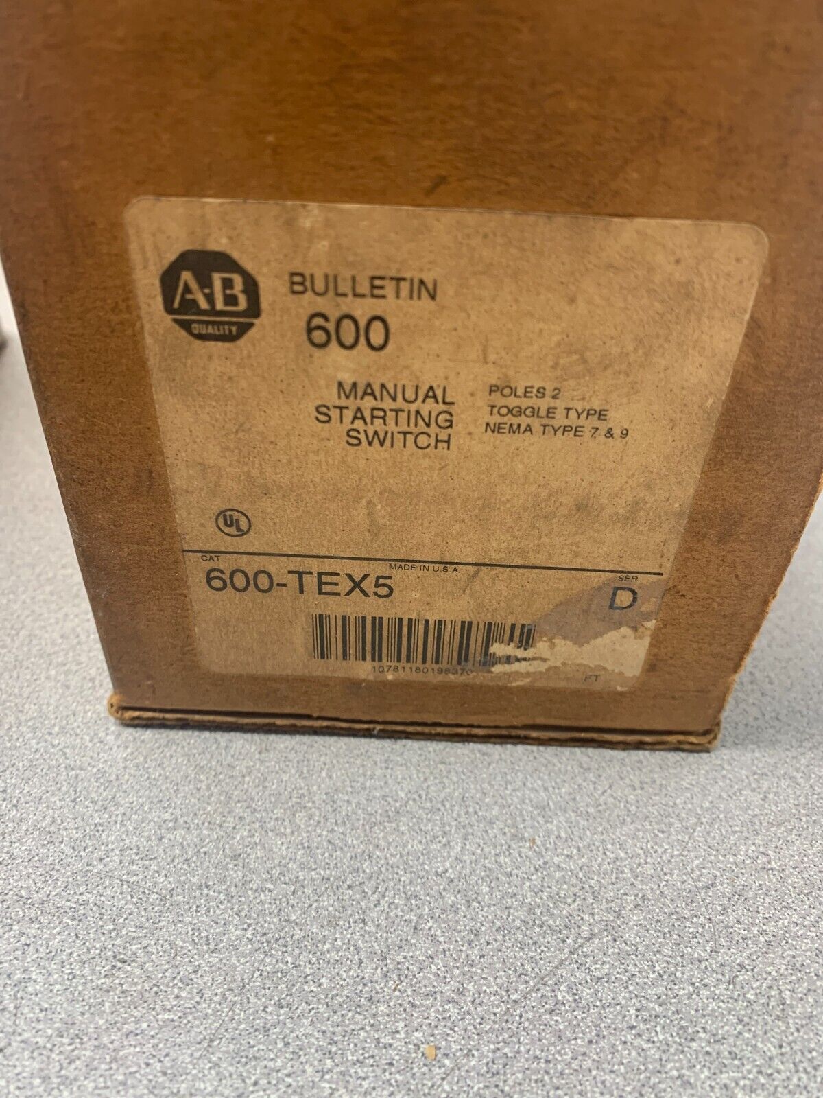 NEW IN BOX ALLEN-BRADLEY MANUAL STARTING SWITCH 600-TEX5 SERIES D