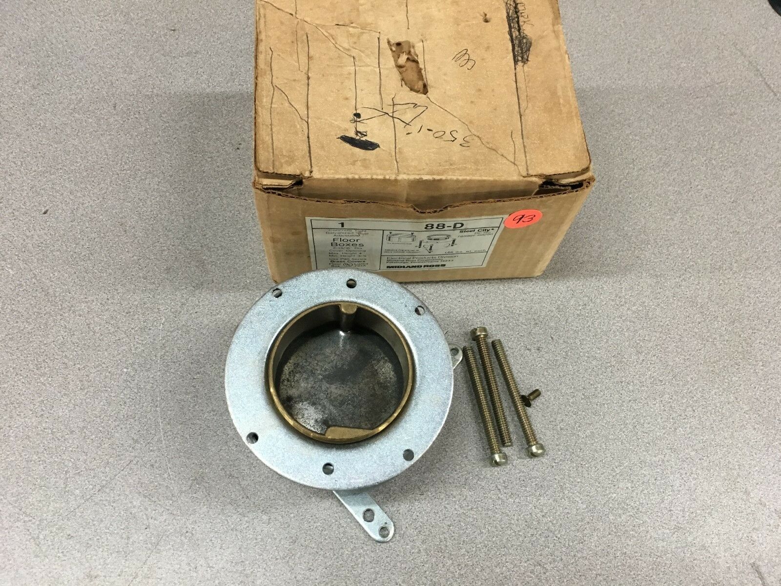 NEW IN BOX STEEL CITY MIDLAND ROSS FLOOR BOX 88-D