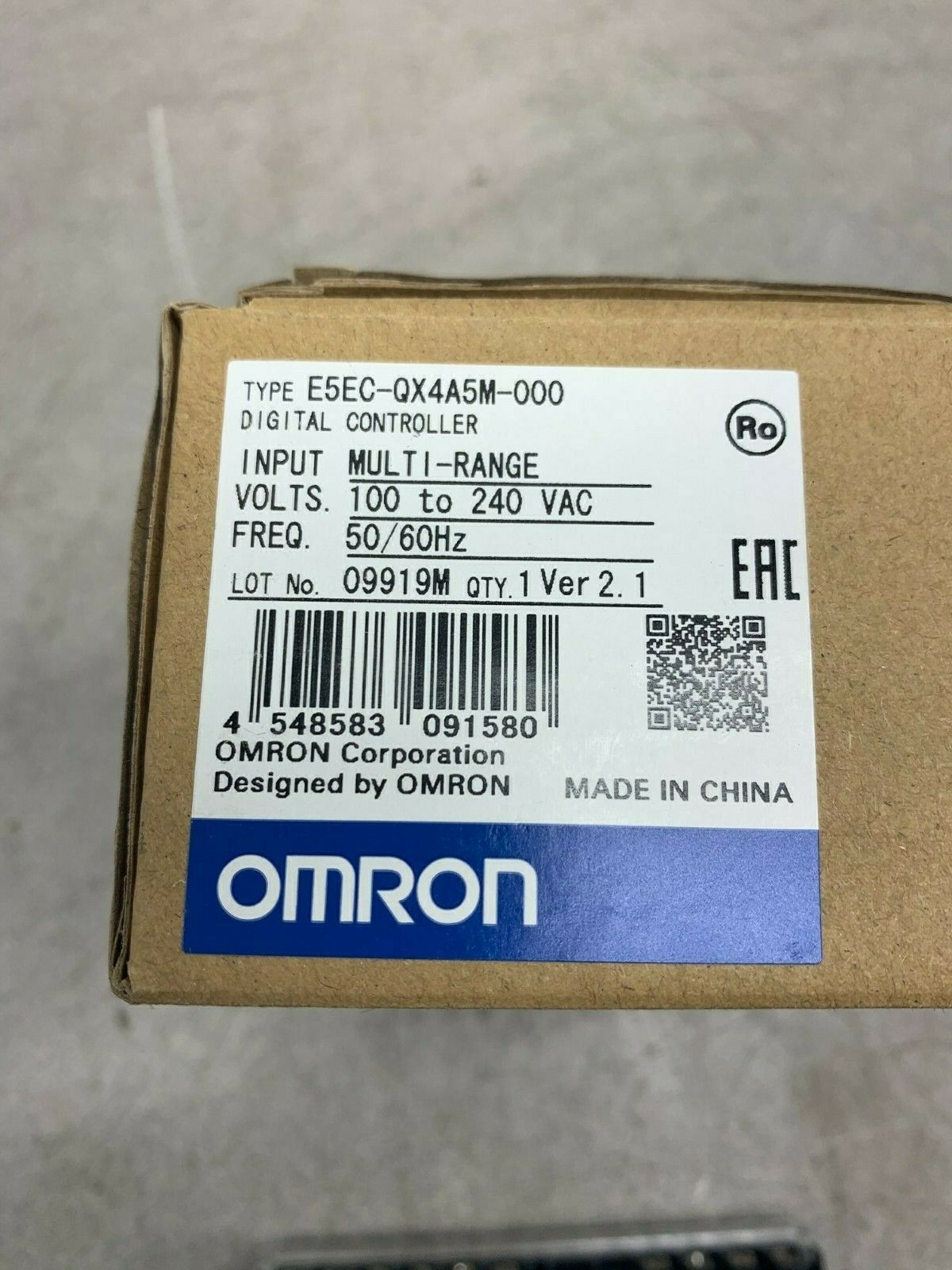 NEW IN BOX OMRON DIGITAL CONTROLLER E5EC-QX4A5M-000