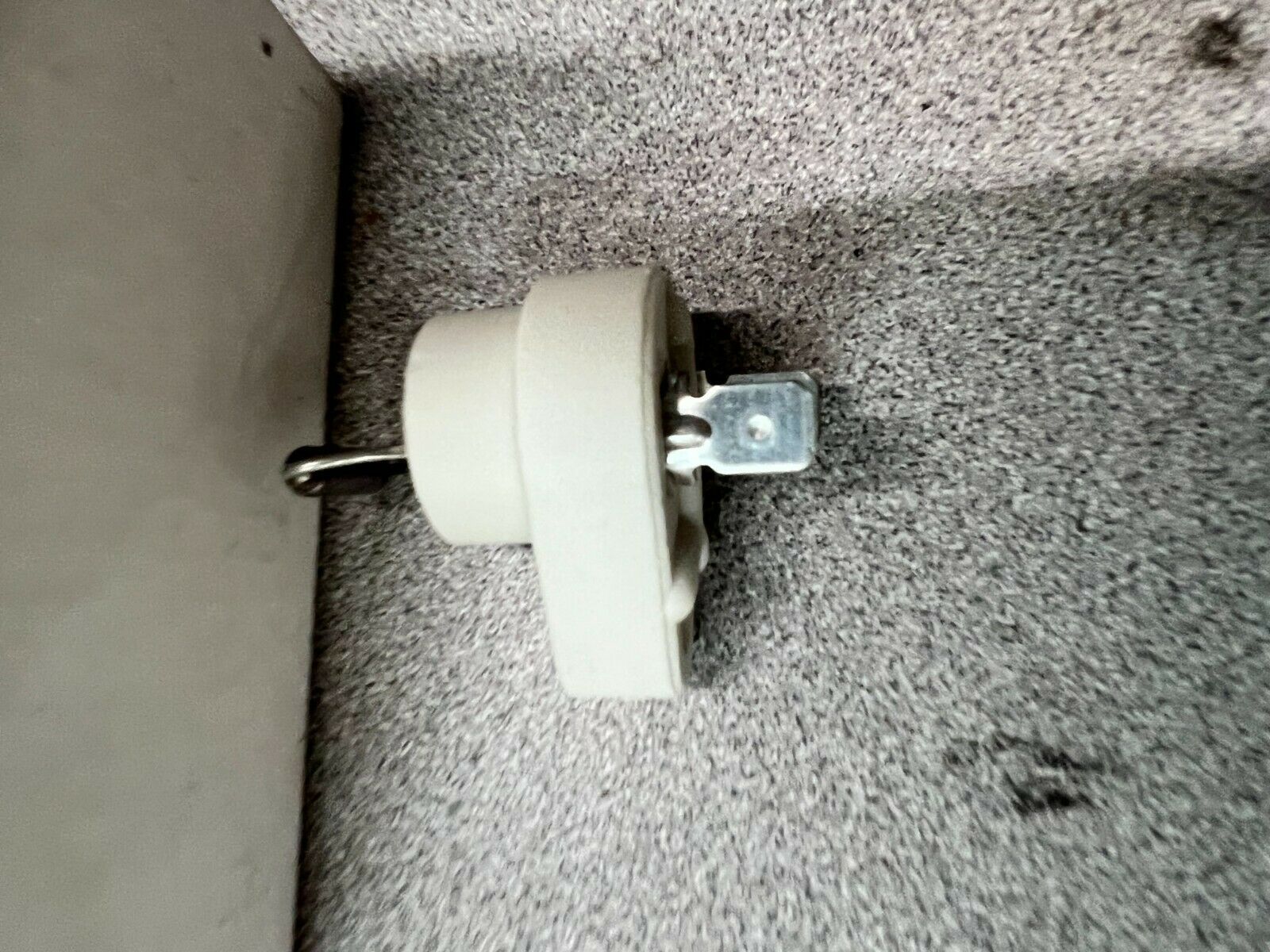 NEW IN BOX SERVICE FIRST PART FUS01632