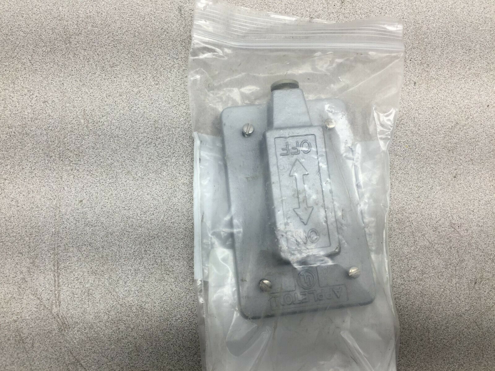 NEW IN BAG APPLETON ALUMINUM SWITCH COVER DS128