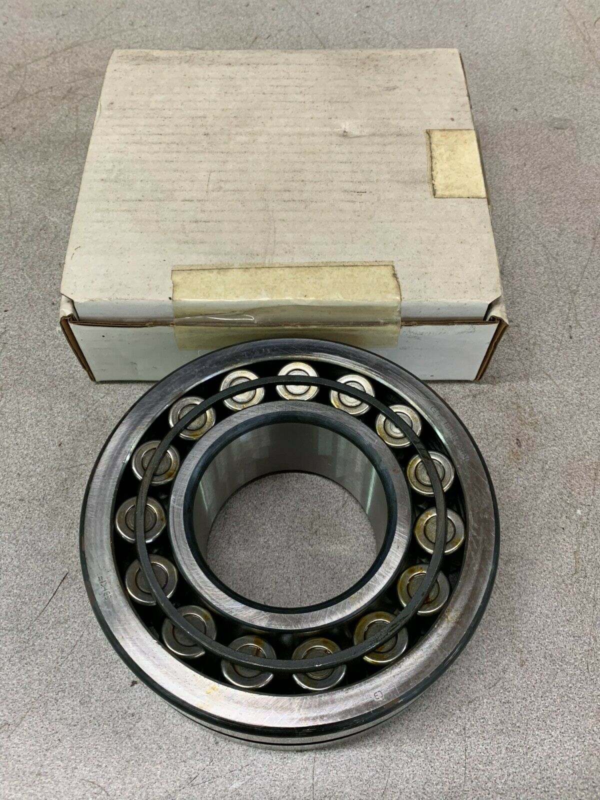 NEW SKF SPHERICAL ROLLER BEARING 22315 CCJAW33A15