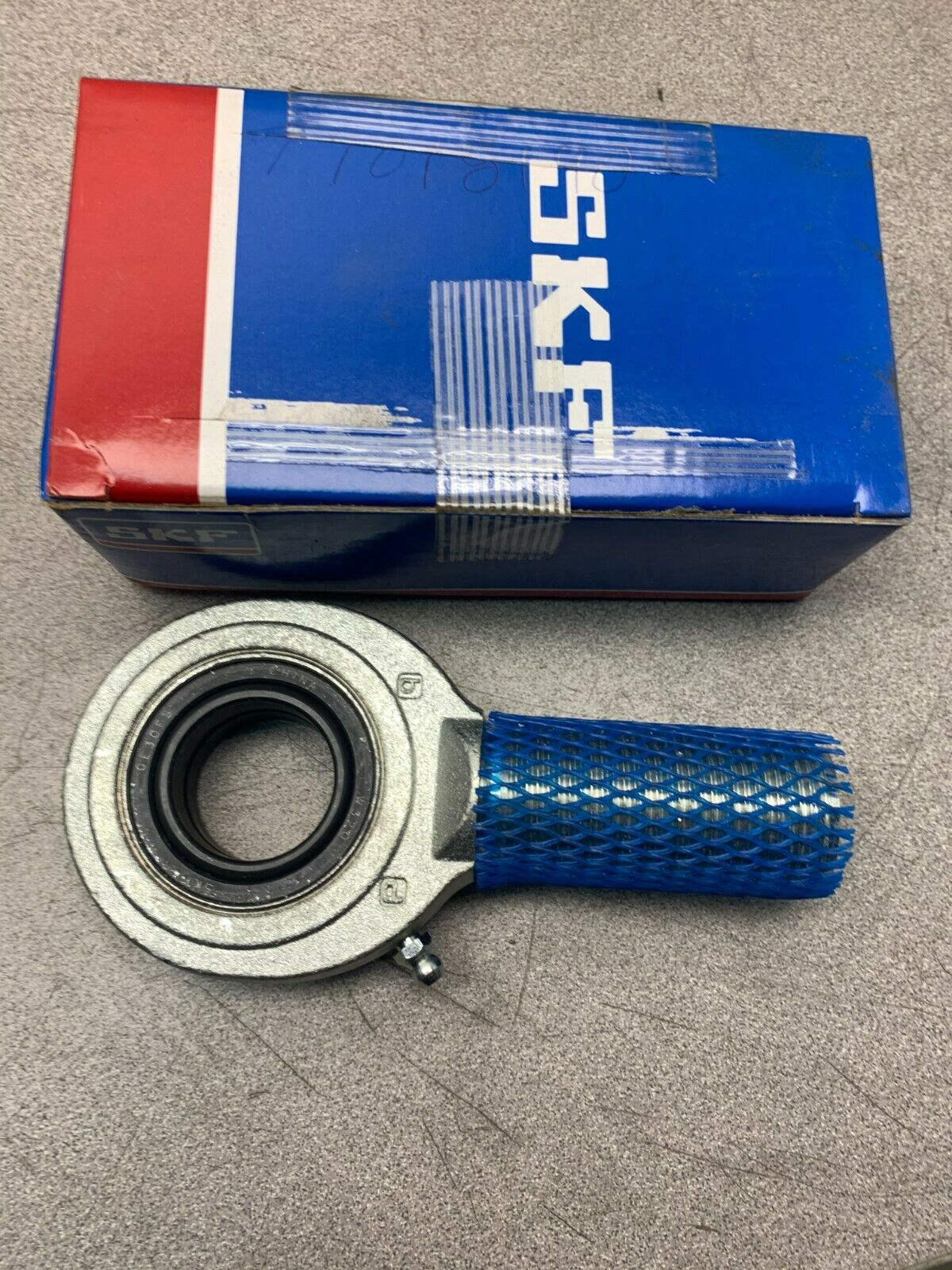 NEW IN BOX SKF BEARING SAL 30 ES