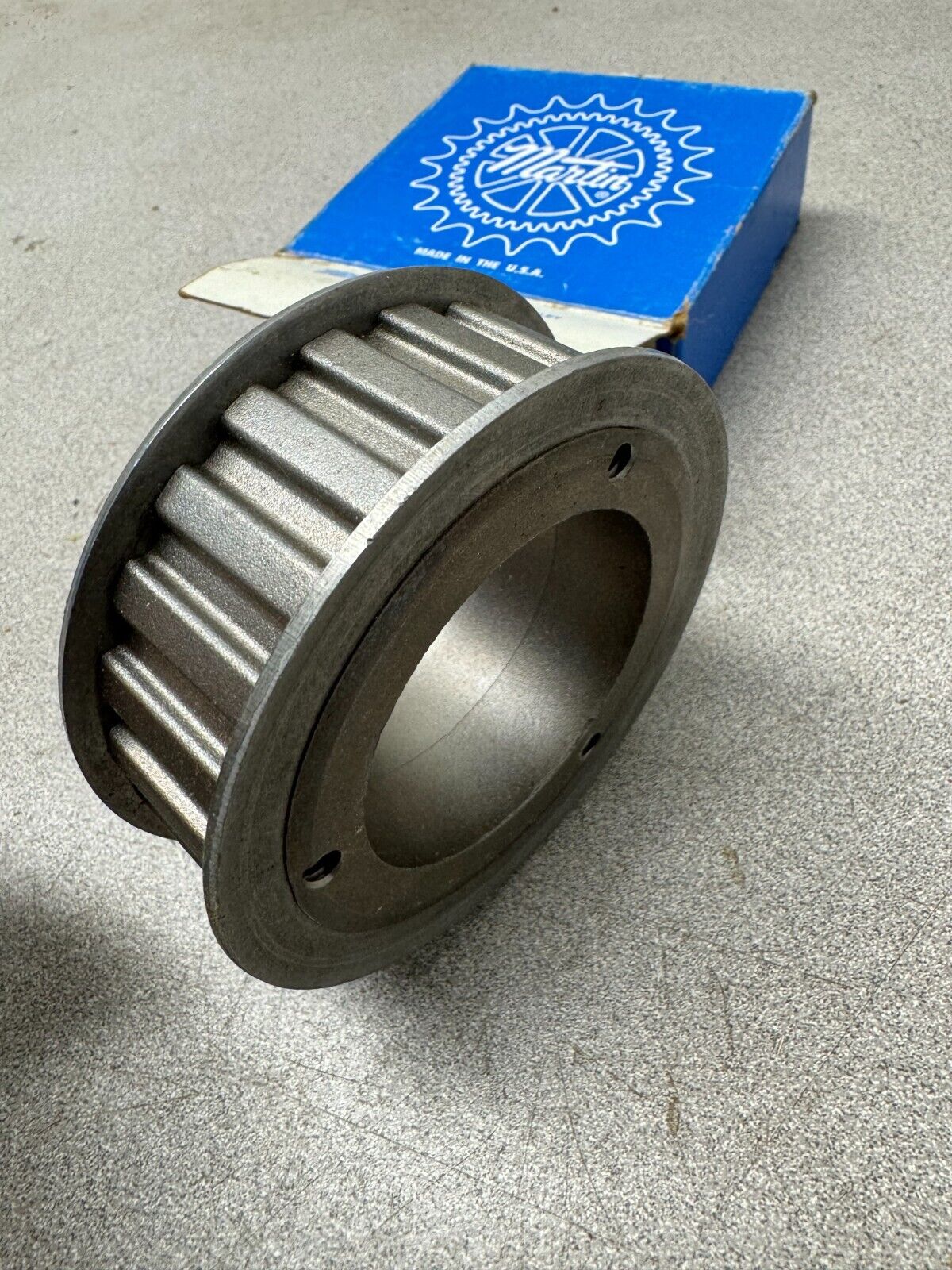 NEW IN BOX MARTIN TIMING PULLEY 22H100 SDS