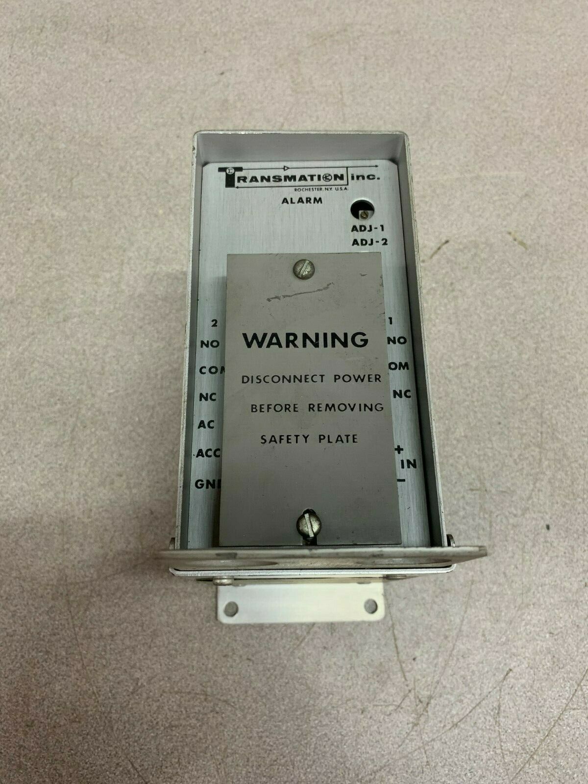 NEW NO BOX TRANSMATION Thermocouple Alarm 520A