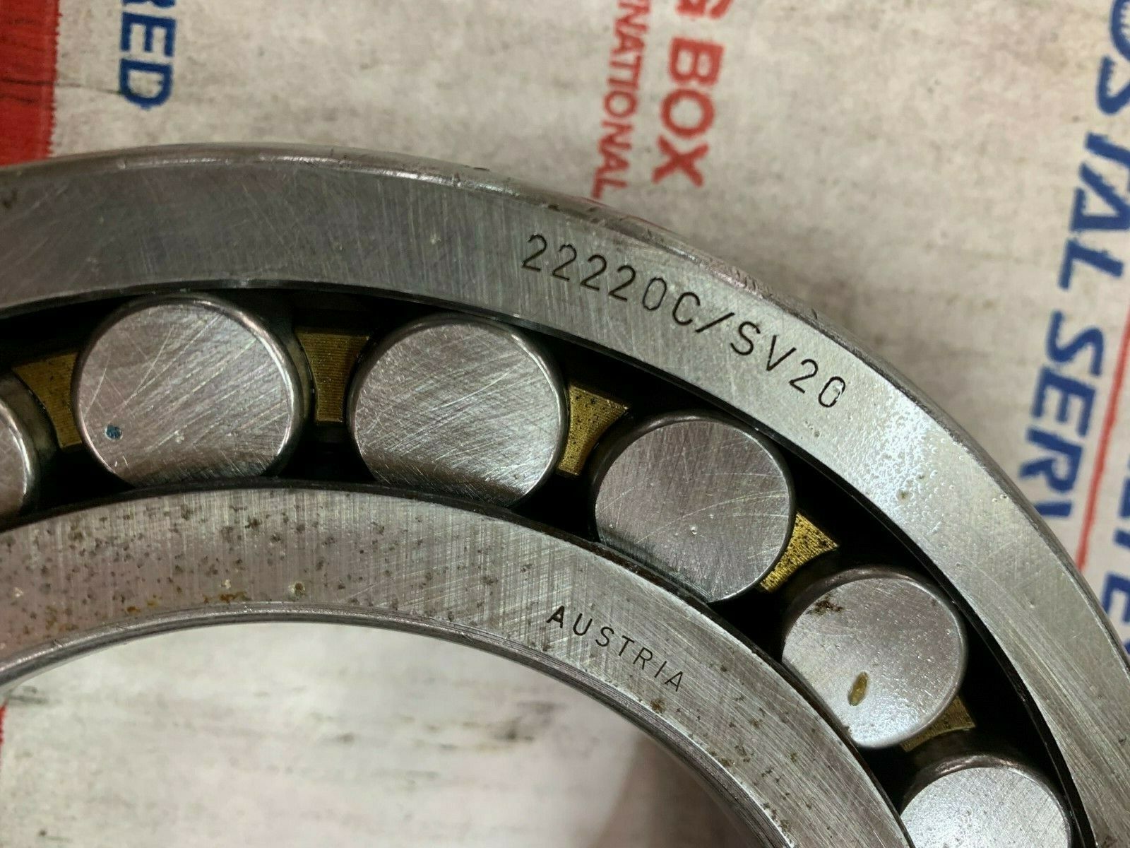 NEW NO BOX STEYR 22220CC3 SPHERICAL ROLLER BEARING 22220C/SV20