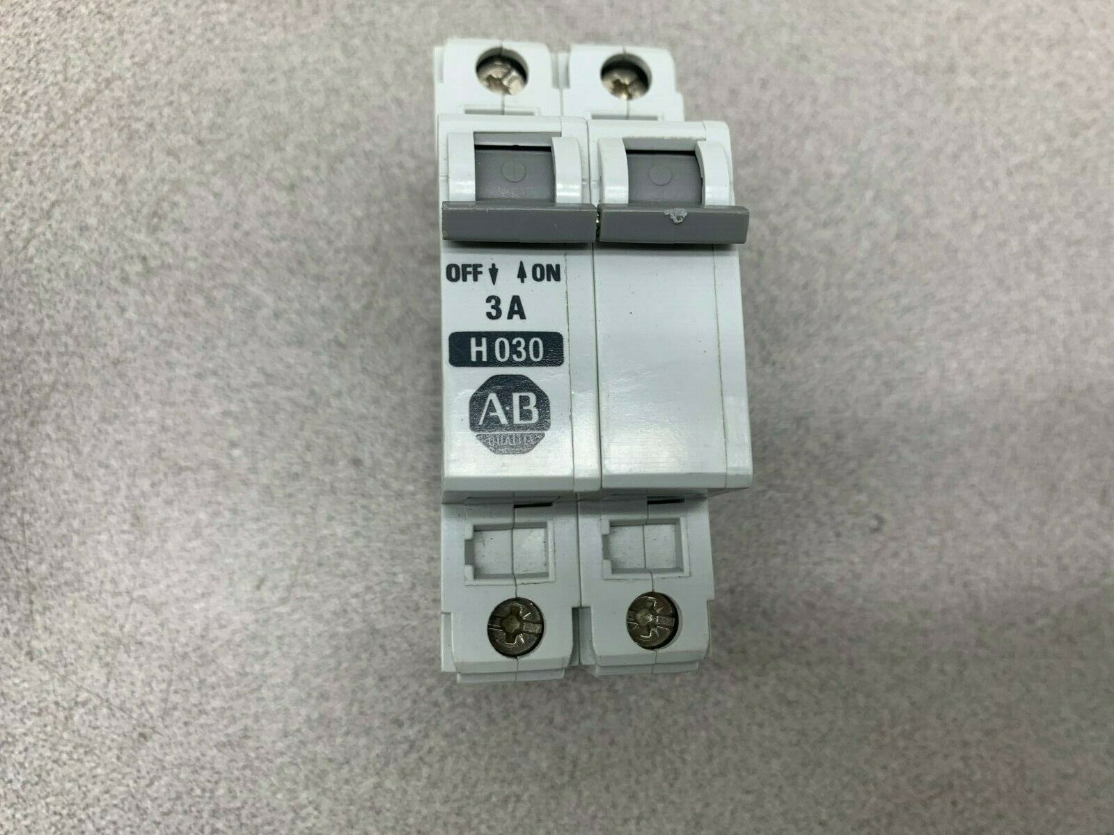 LOT OF 3 USED ALLEN BRADLEY CIRCUIT BREAKER 1492-CB2 H030