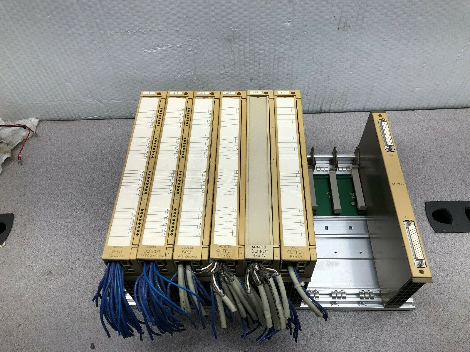 Boyd Rack USED SIEMENS SIMATIC S5 RACK / VARIOUS I/O CARDS / INTERFACE MODULE 6E