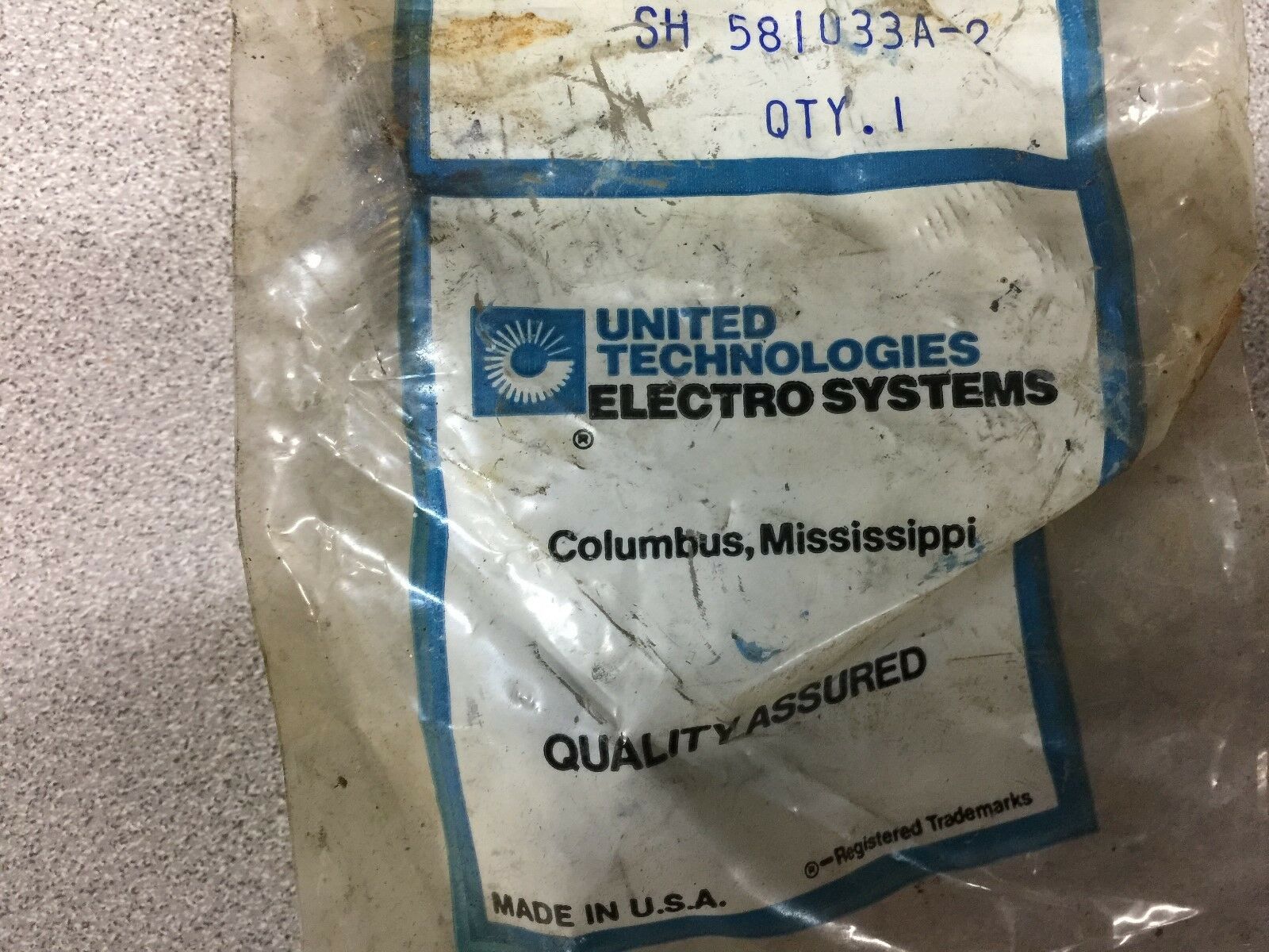 NEW IN BAG UNITED TECHNOLOGIES SWITCH SH 581033A-2