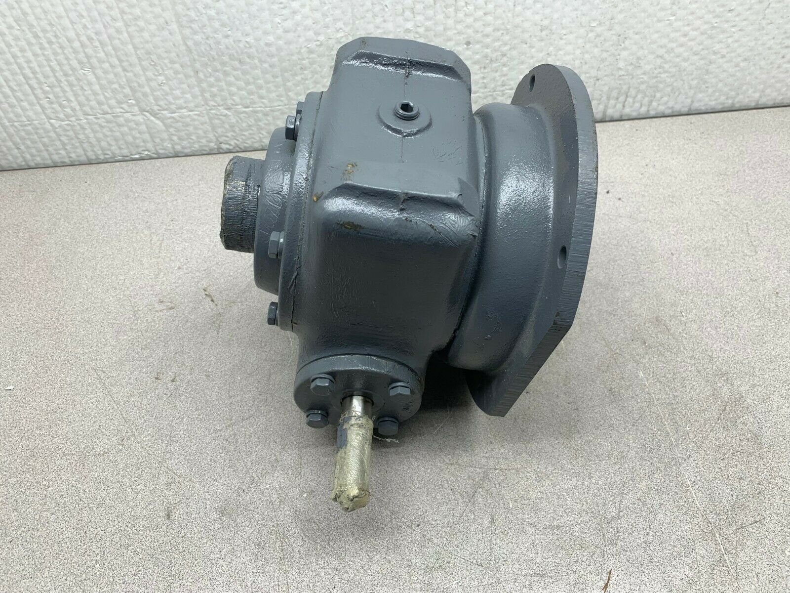 NEW NO BOX WINSMITH 4SF GEAR REDUCER 15:1 RATIO 004XSFS4X160C1 SPEED DRIVE