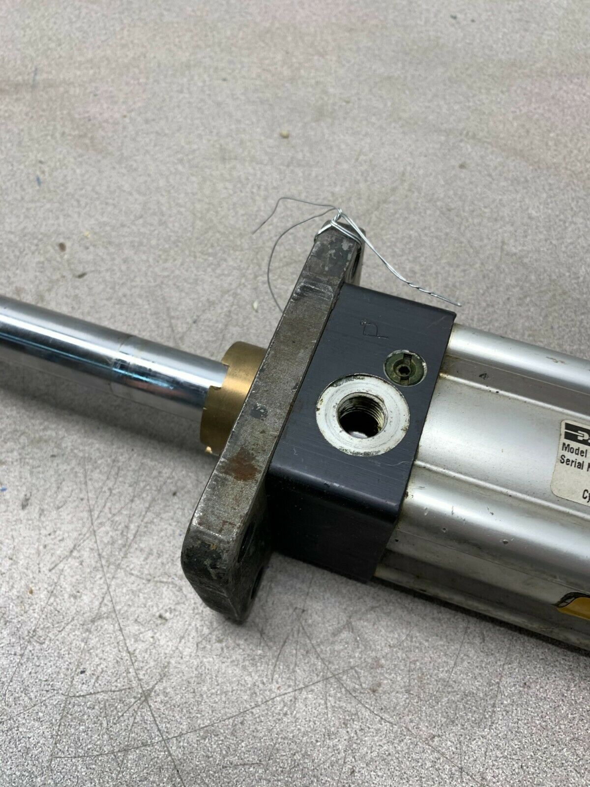 USED PARKER PNEUMATIC CYLINDER 50 CJMPRV13MC 101.6