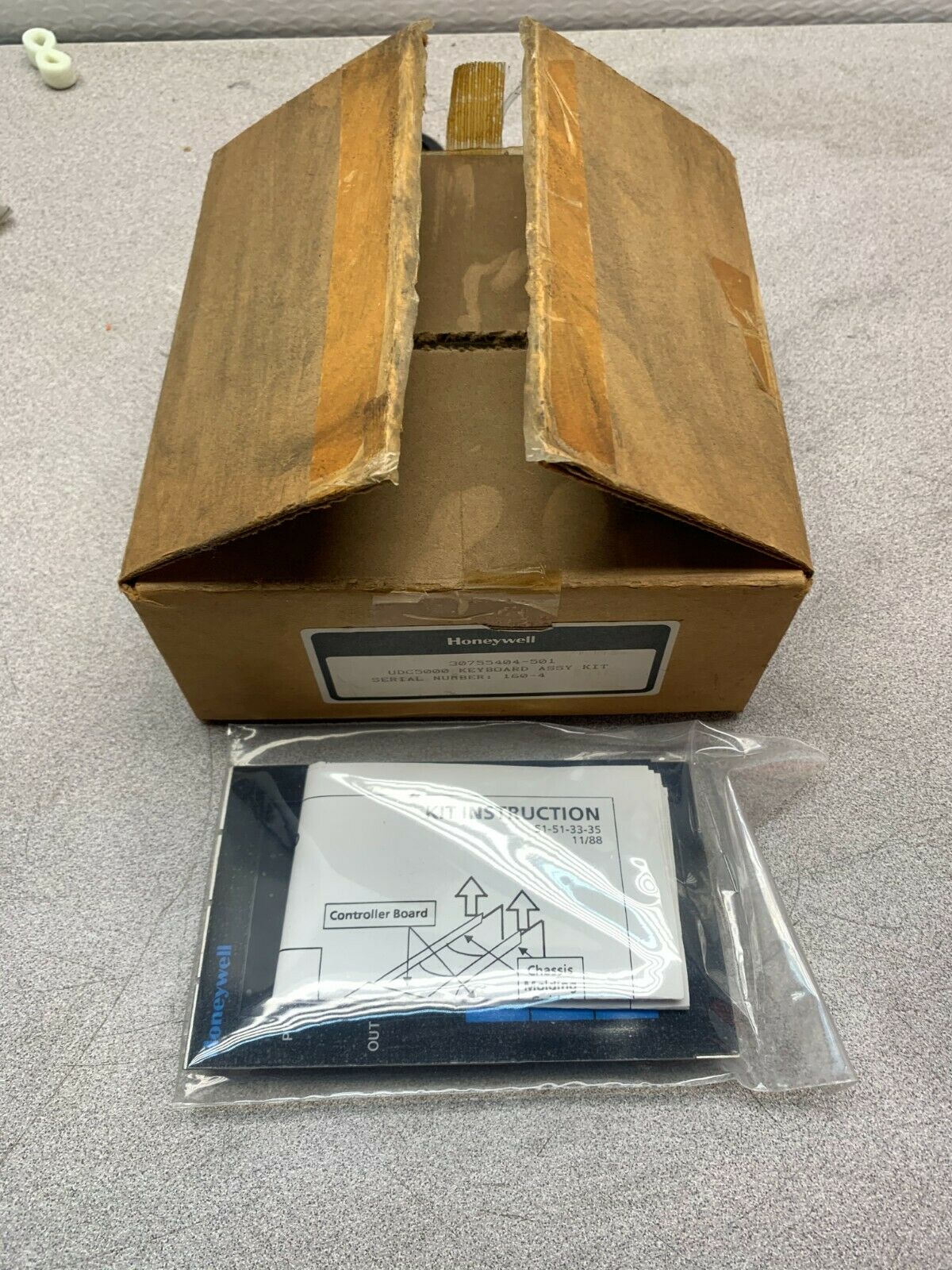 NEW IN BOX HONEYWELL ASSY KIT 30755404-501