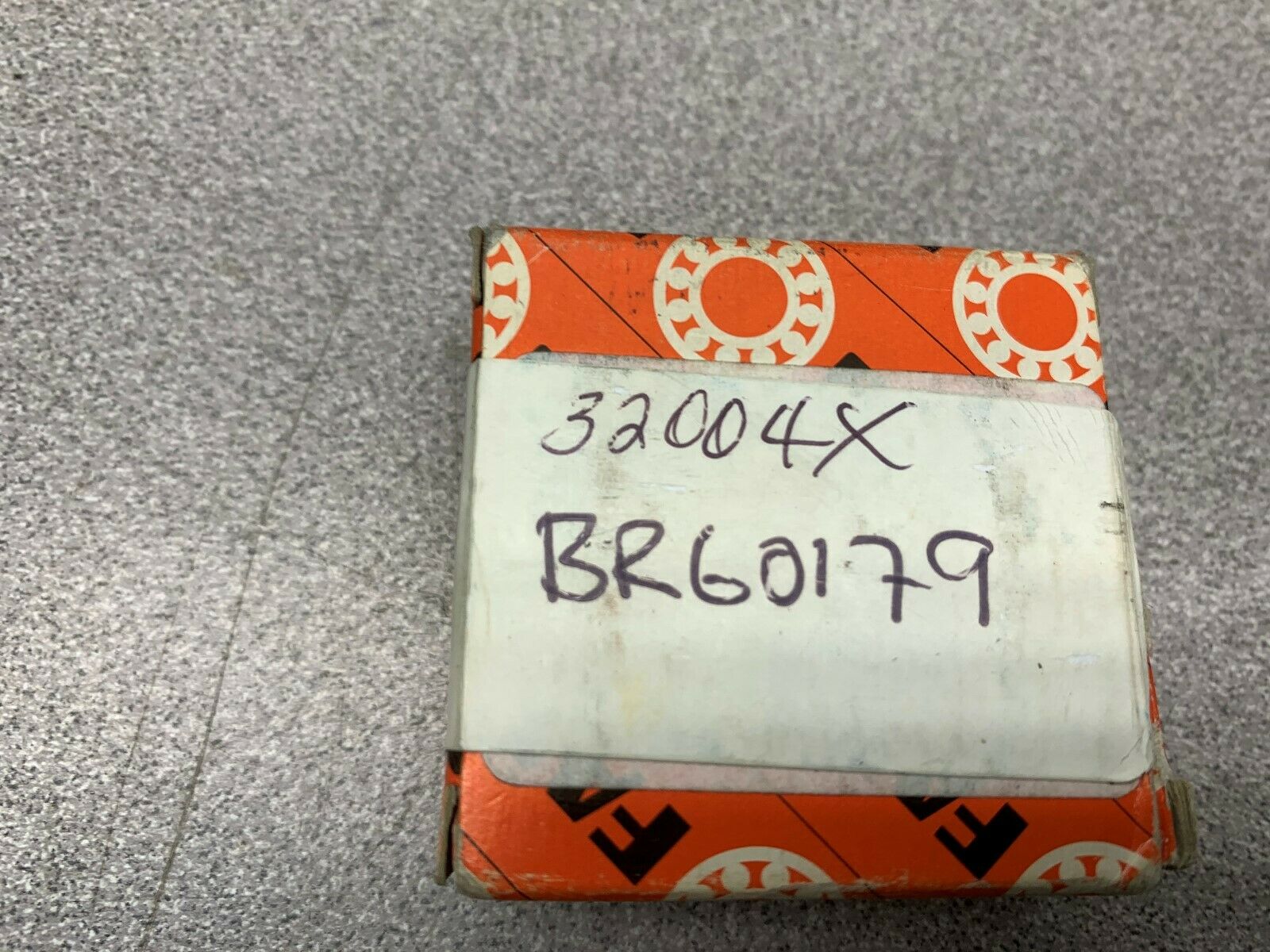 NEW IN BOX FAG BEARING 32004X