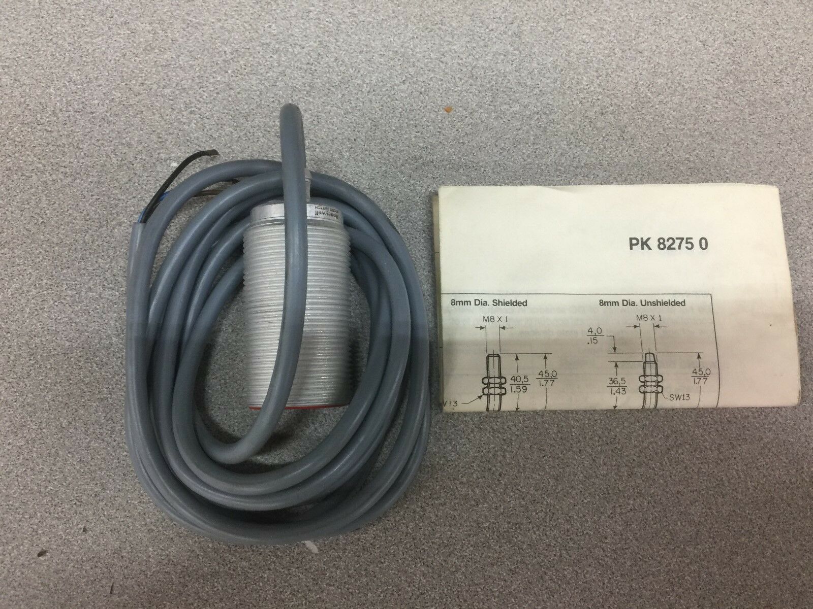 NEW NO BOX HONEYWELL PROXIMITY SENSOR 922AAW-A9N-L