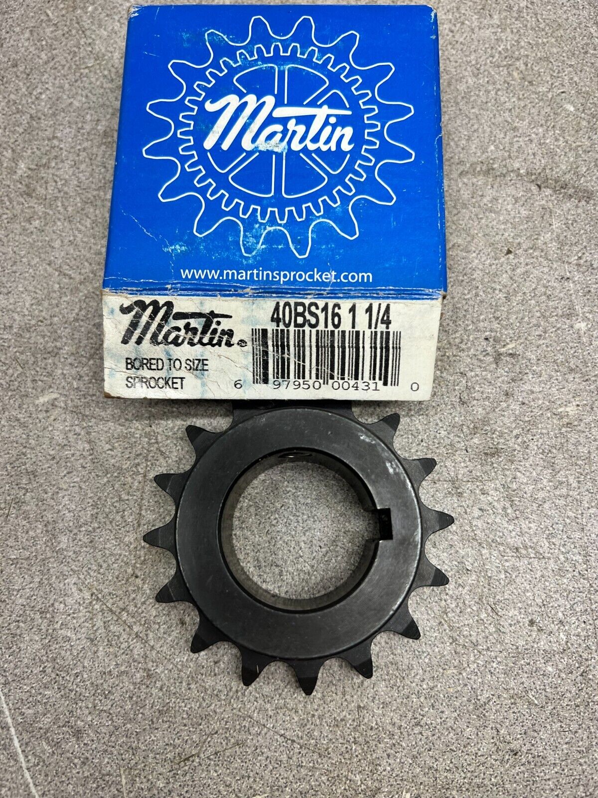 LOT OF 2 NEW IN BOX MARTIN SPROCKET 40BS16 1 1/4