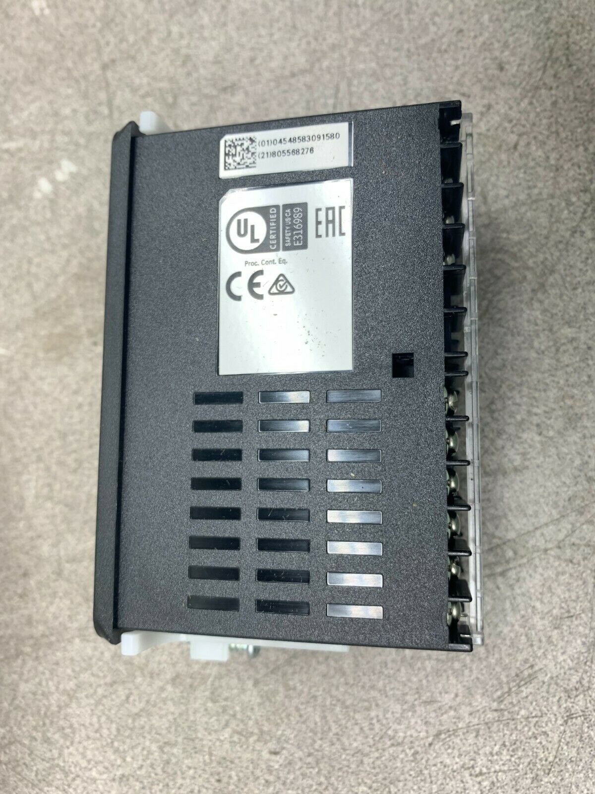 NEW IN BOX OMRON DIGITAL CONTROLLER E5EC-QX4A5M-000