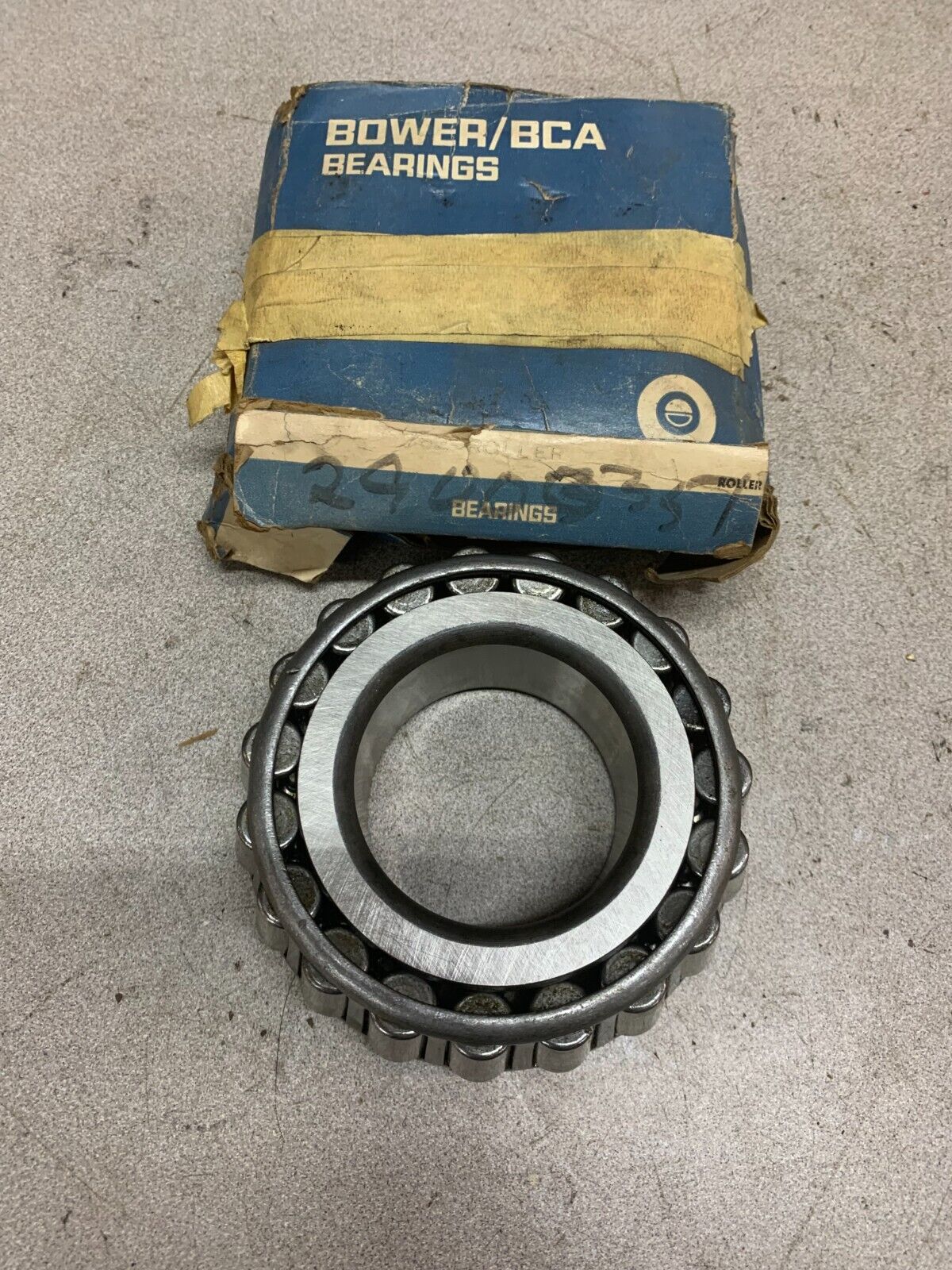 NEW IN BOX BOWER TAPERED ROLLER BEARING 762