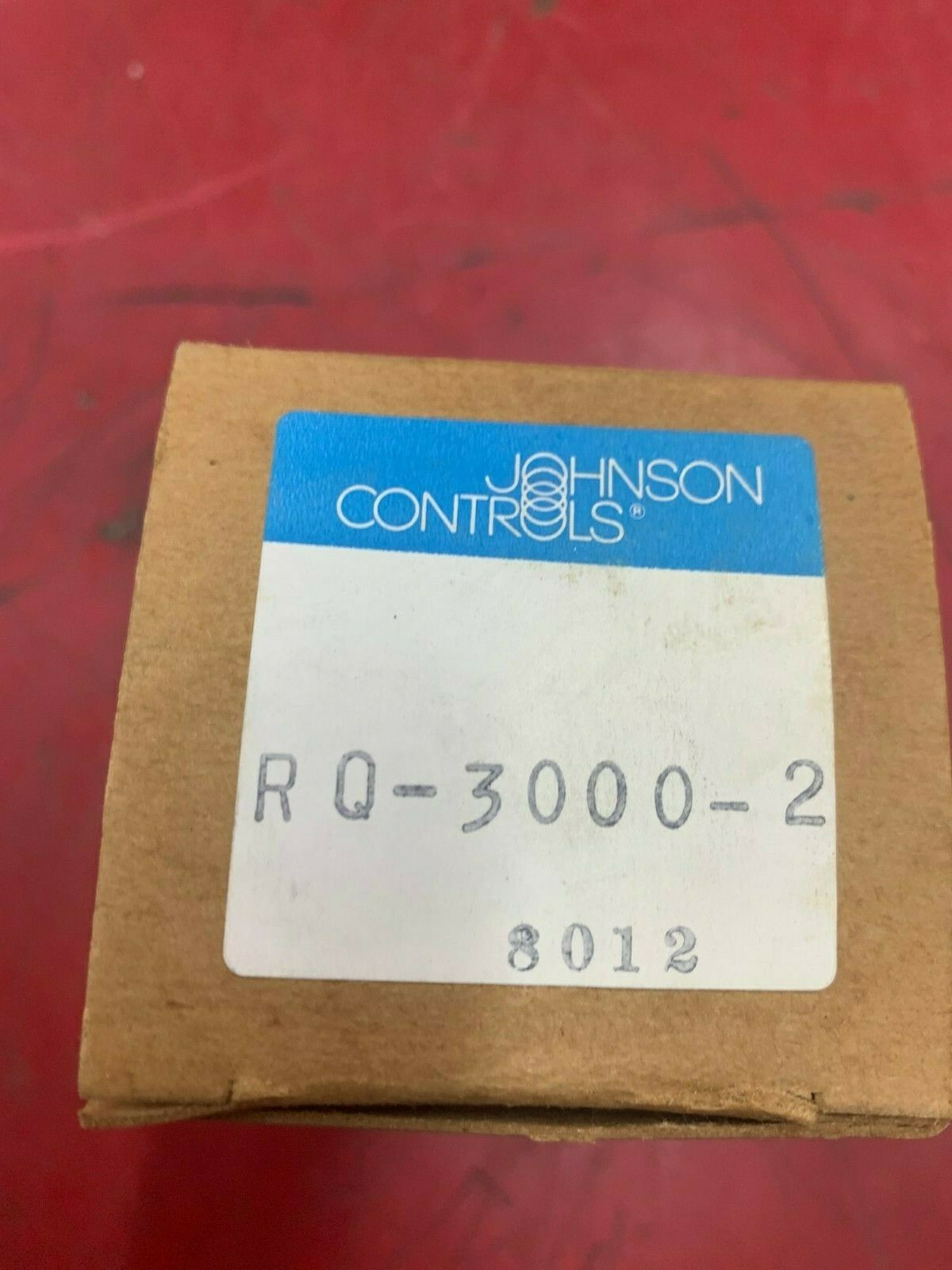 NEW IN BOX JOHNSON CONTROLS RELAY RQ-3000-2
