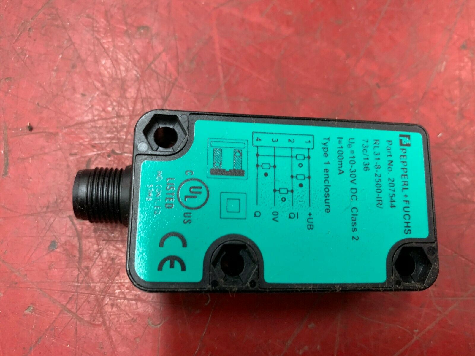 NEW IN BOX PEPPERL + FUCHS SENSOR RL31-8-2500-IR-73C-136