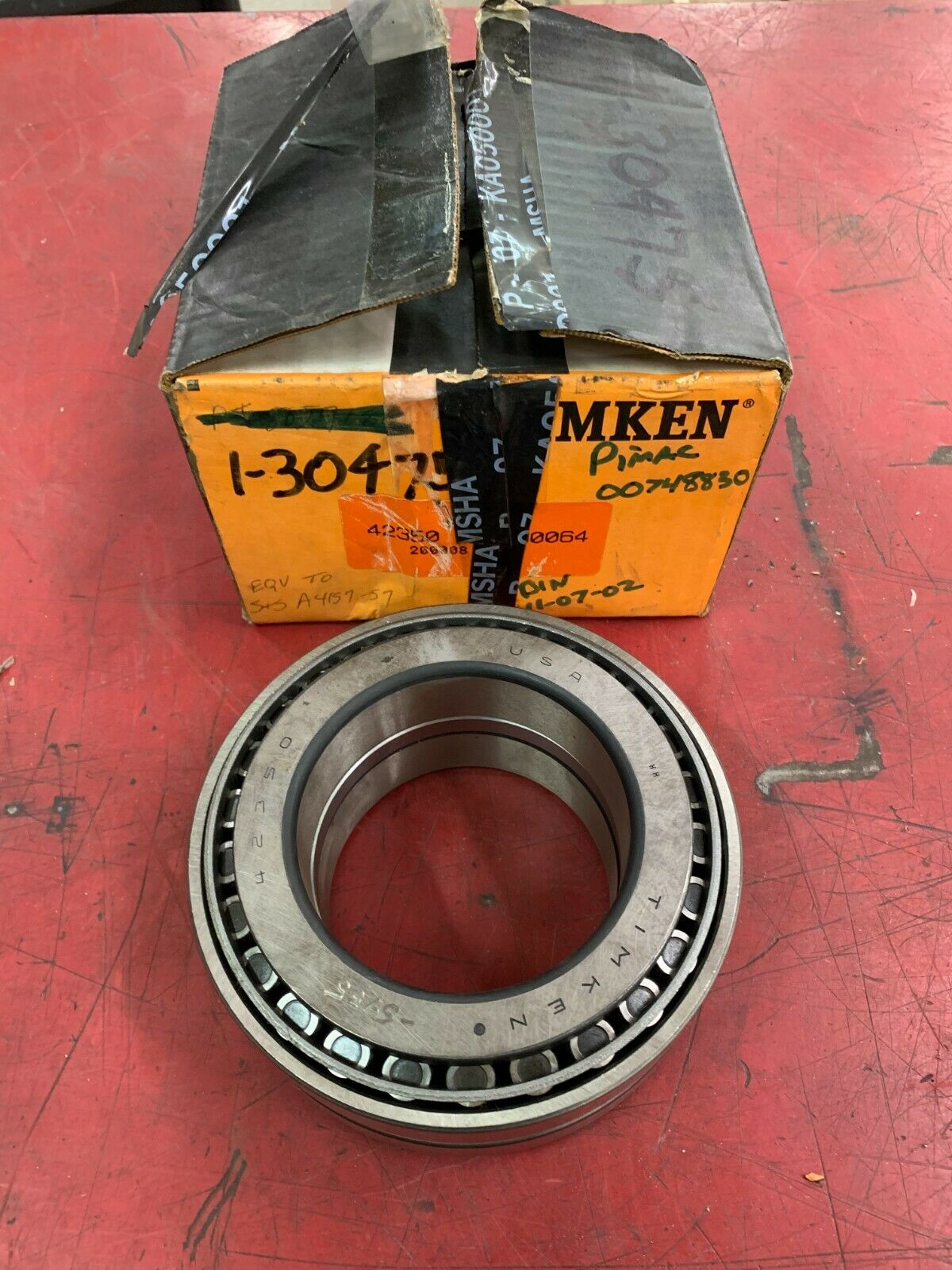 NEW IN BOX TIMKEN 42587D DOUBLE ROLLER BEARING 42350 90064