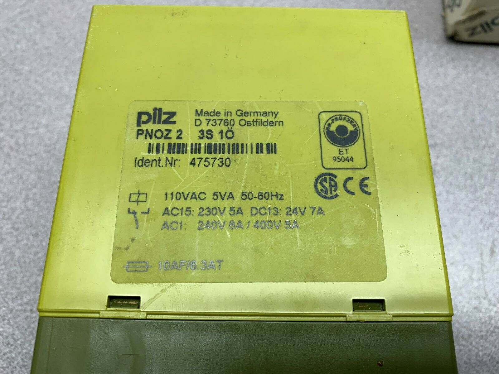 NEW IN BOX PILZ 475730 SAFETY RELAY PNOZ2 3S 1O