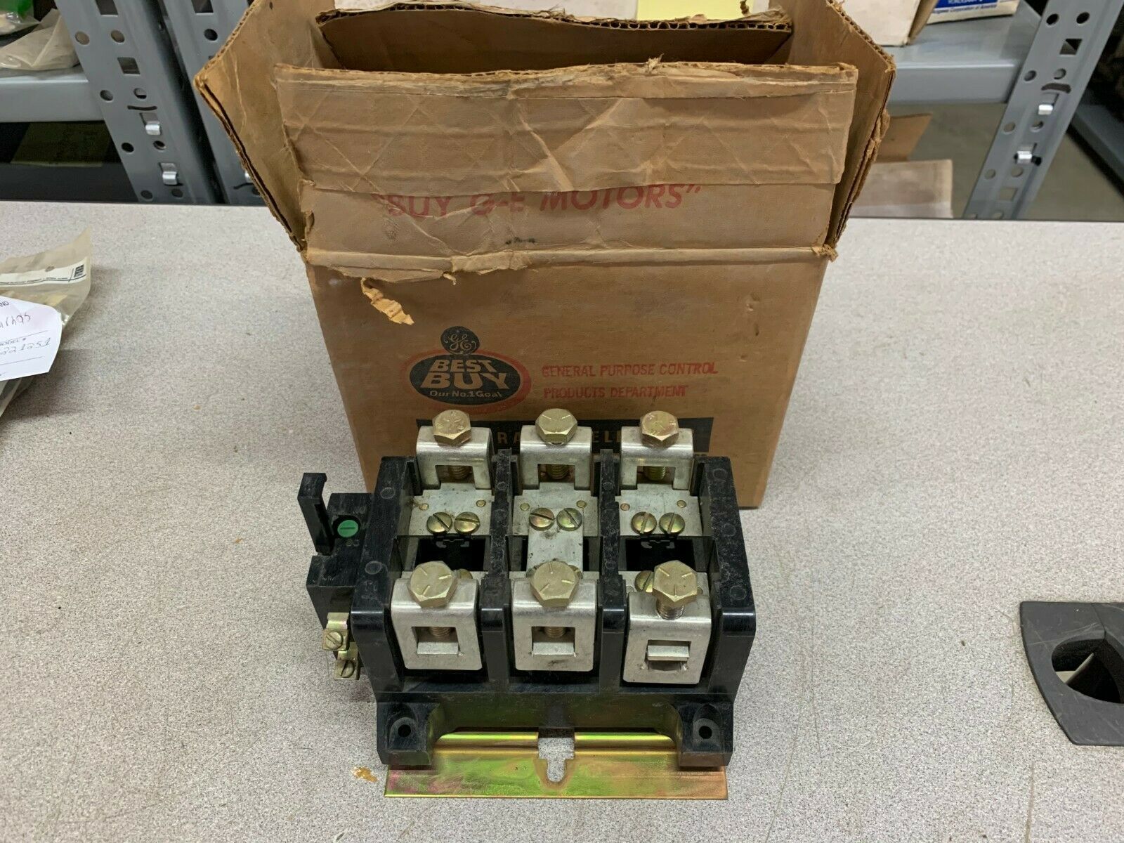 NEW IN BOX GENERAL ELECTRIC OVERLOAD RELAY CR224F210A