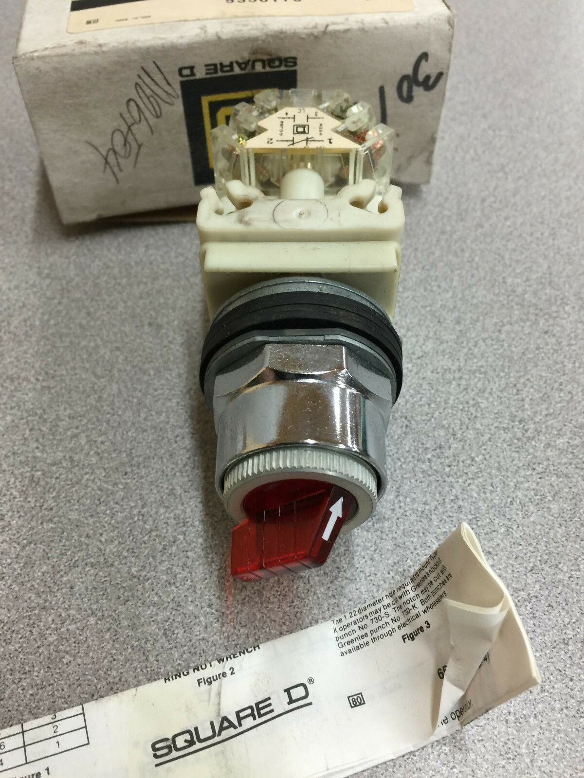 NEW IN BOX SQUARE D ILLUMINATED SELECTOR SWITCH 9001 K12J1RH13