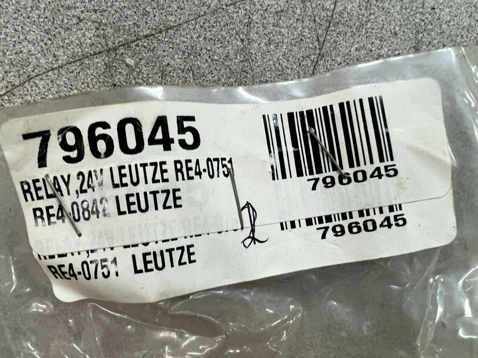 BAG OF 2 NEW IN BAG LUTZE RELAY RE 4-0842