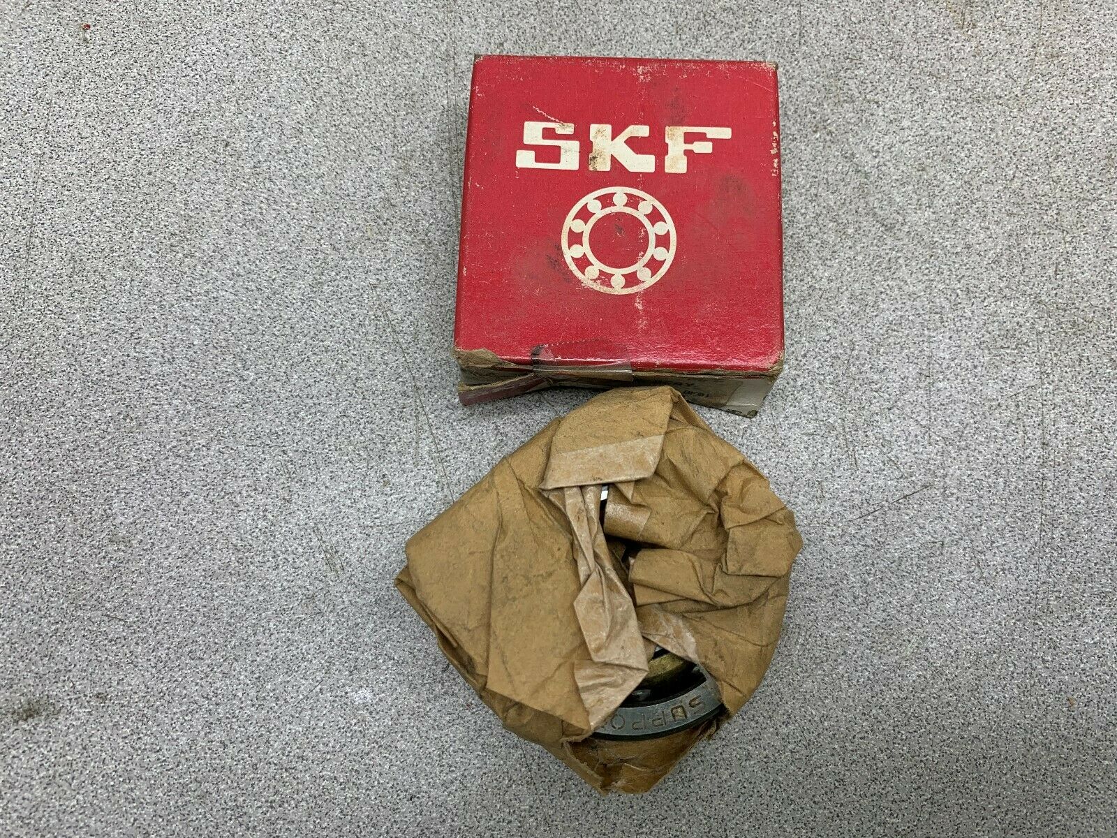 NEW IN BOX SKF BEARING 7305 BEAY