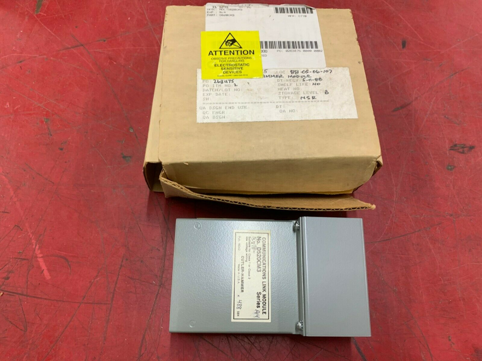 NEW IN BOX CUTLER HAMMER COMMUNICATIONS LINK MODULE D520CM3