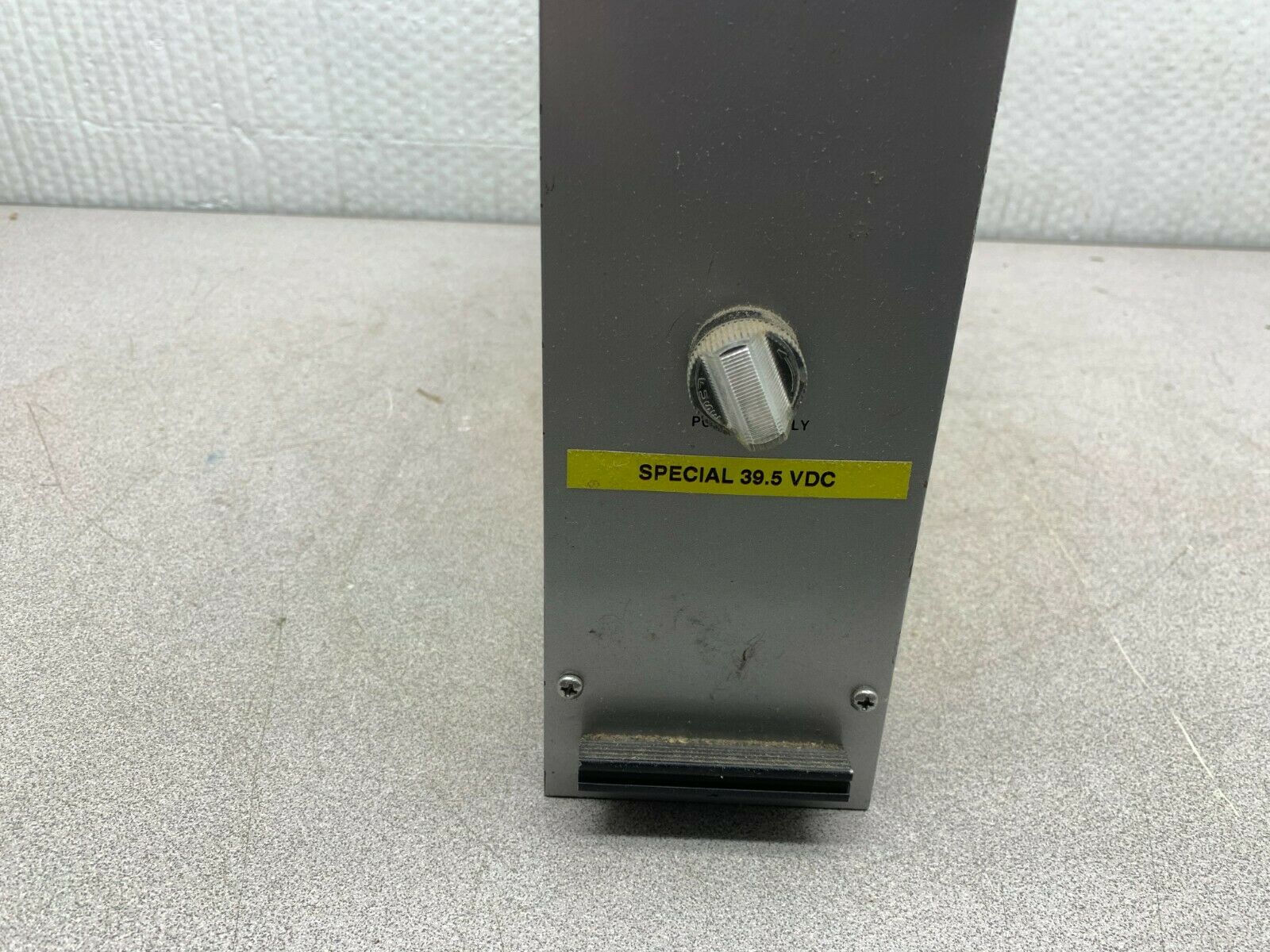 USED WESTINGHOUSE HAGAN 121 LOOP POWER SUPPLY 4111085-001