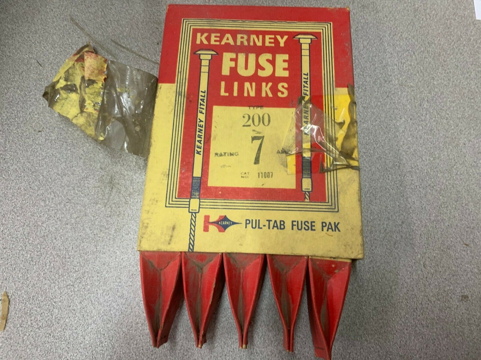 BOX OF 5 NEW IN BOX KEARNEY 7 AMP FUSE LINKS 11007