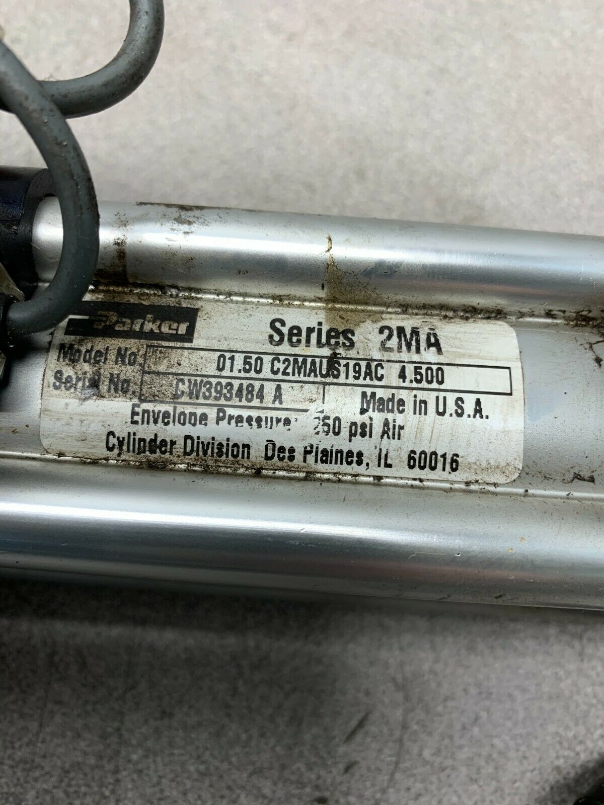 USED PARKER PNEUMATIC CYLINDER 01.50 C2MAUS19AC 4.500