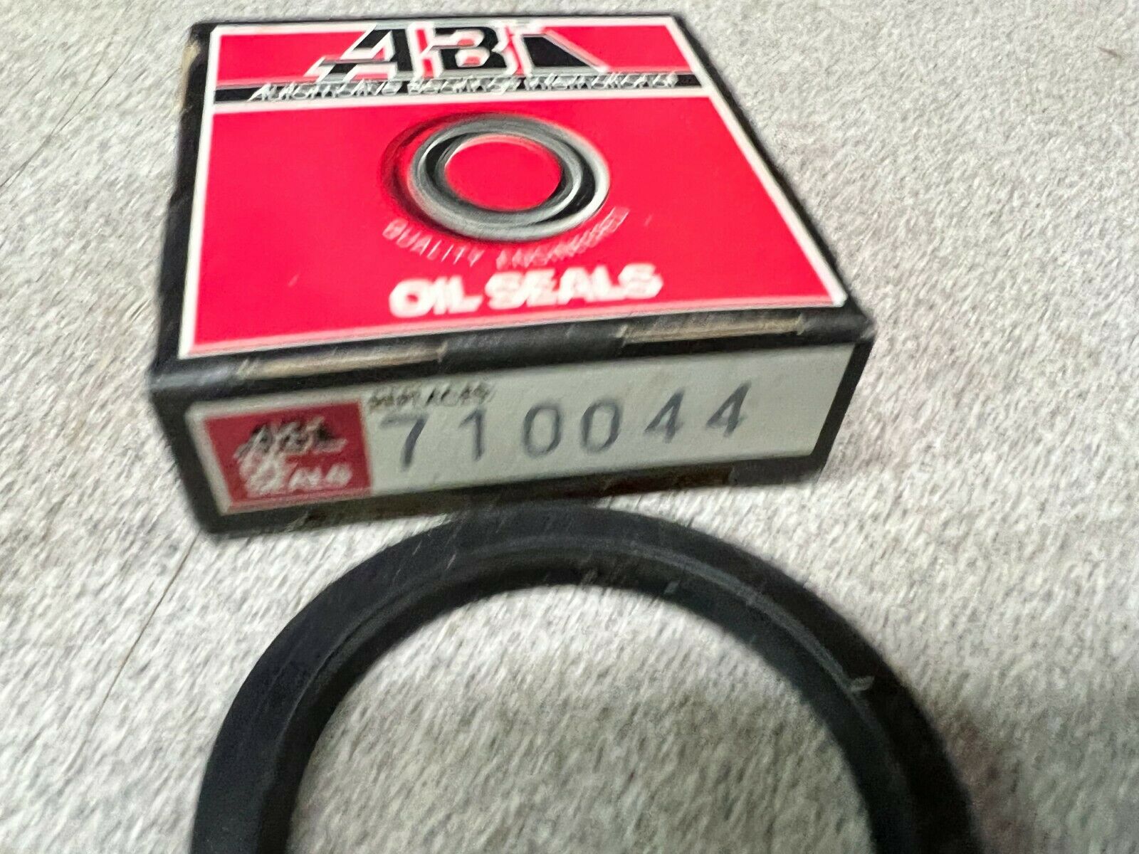 LOT OF 3 NEW IN BOX ABI OILSEAL 710044