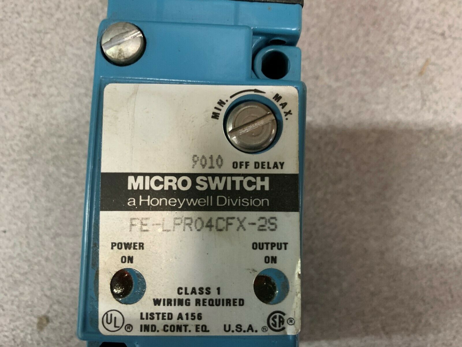 NEW NO BOX MICROSWITCH FE-LPR04CFX-2S