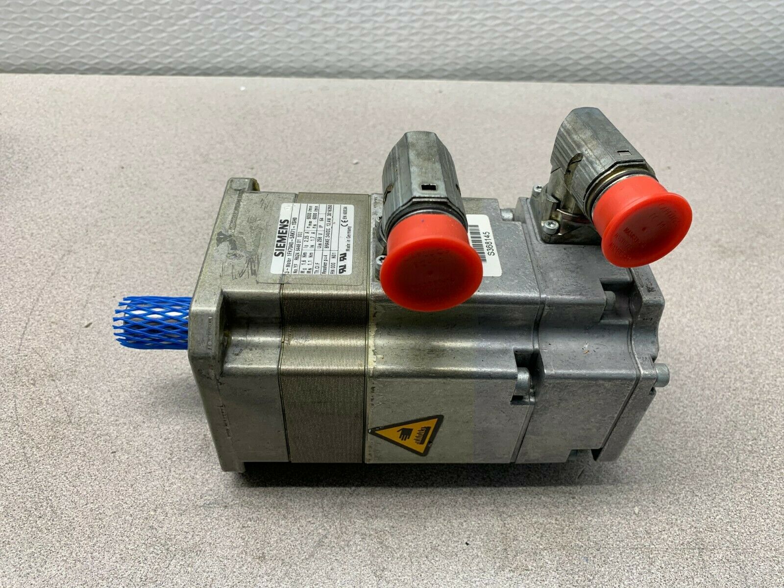 REFURBISHED SIEMENS SERVO MOTOR 1FK7040-5AK71-1SH0