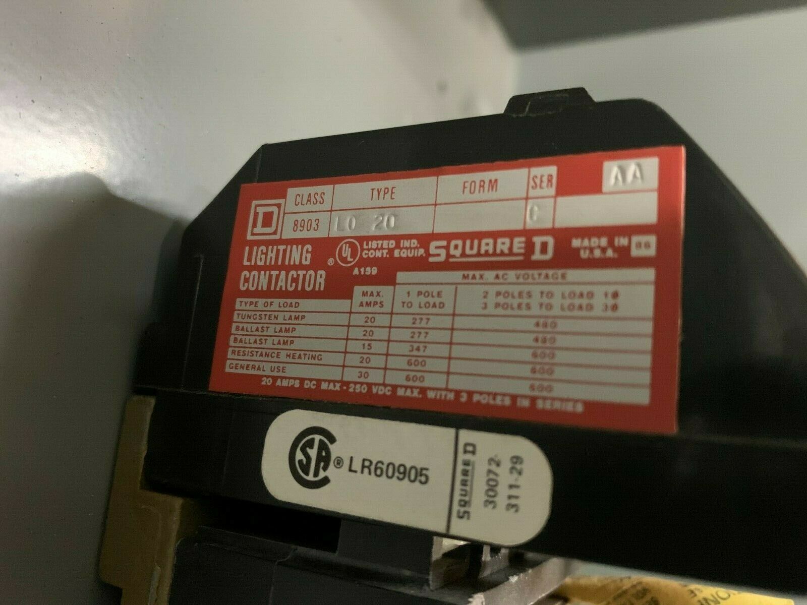 NEW NO BOX SQUARE D 8903 LH 20 LIGHTING CONTACTOR IN ENCLOSURE 8903 L0 20