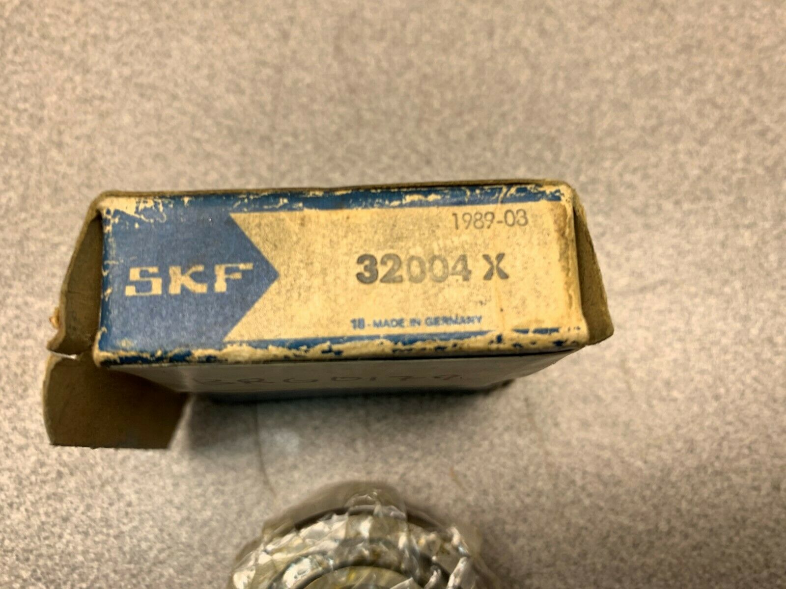 LOT OF 4 NEW IN BOX SKF BEARING 32004X