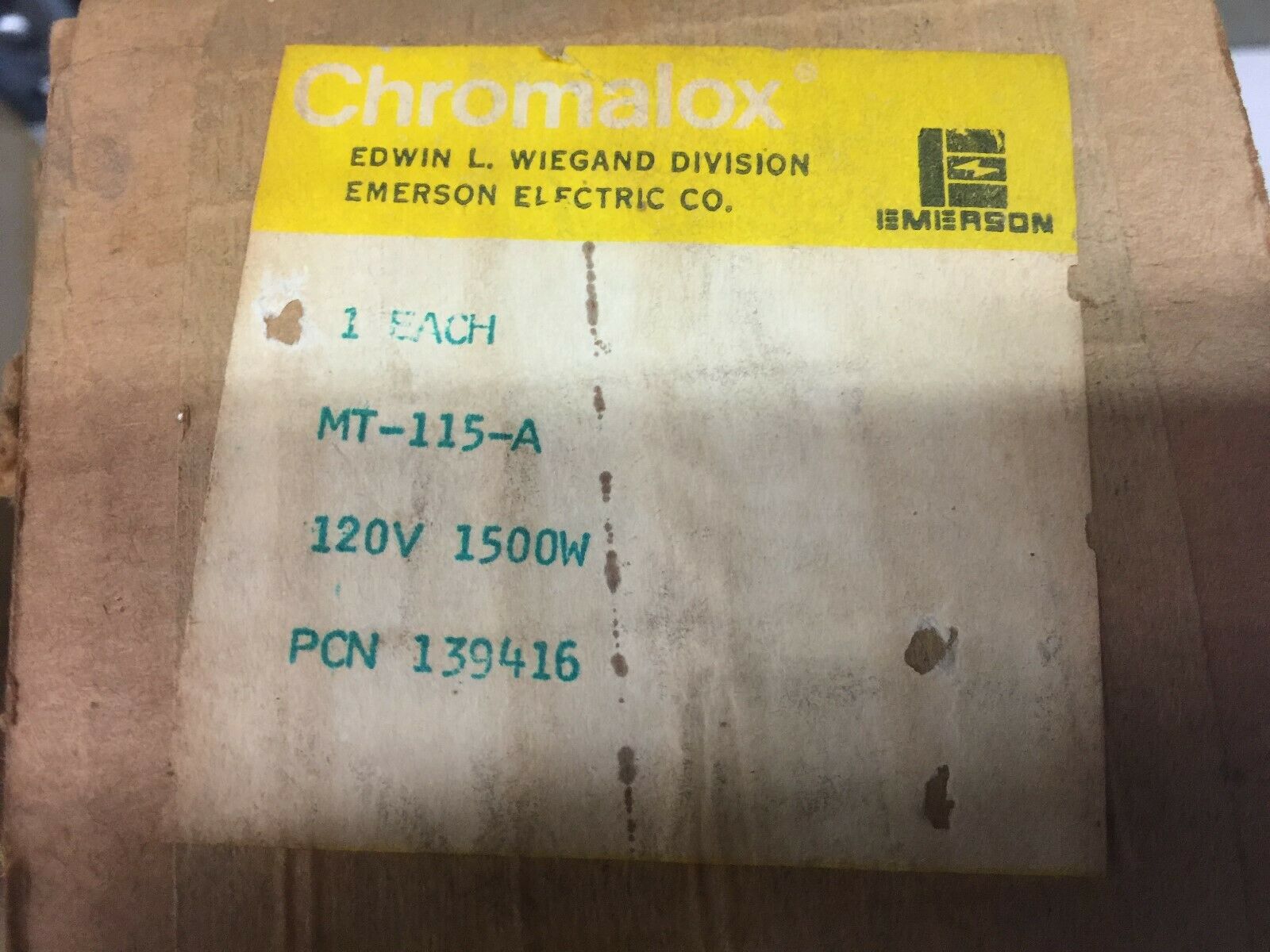 NEW IN BOX CHROMALOX 120 VAC 1500 WATTS EMERSION HEATER MT-115A