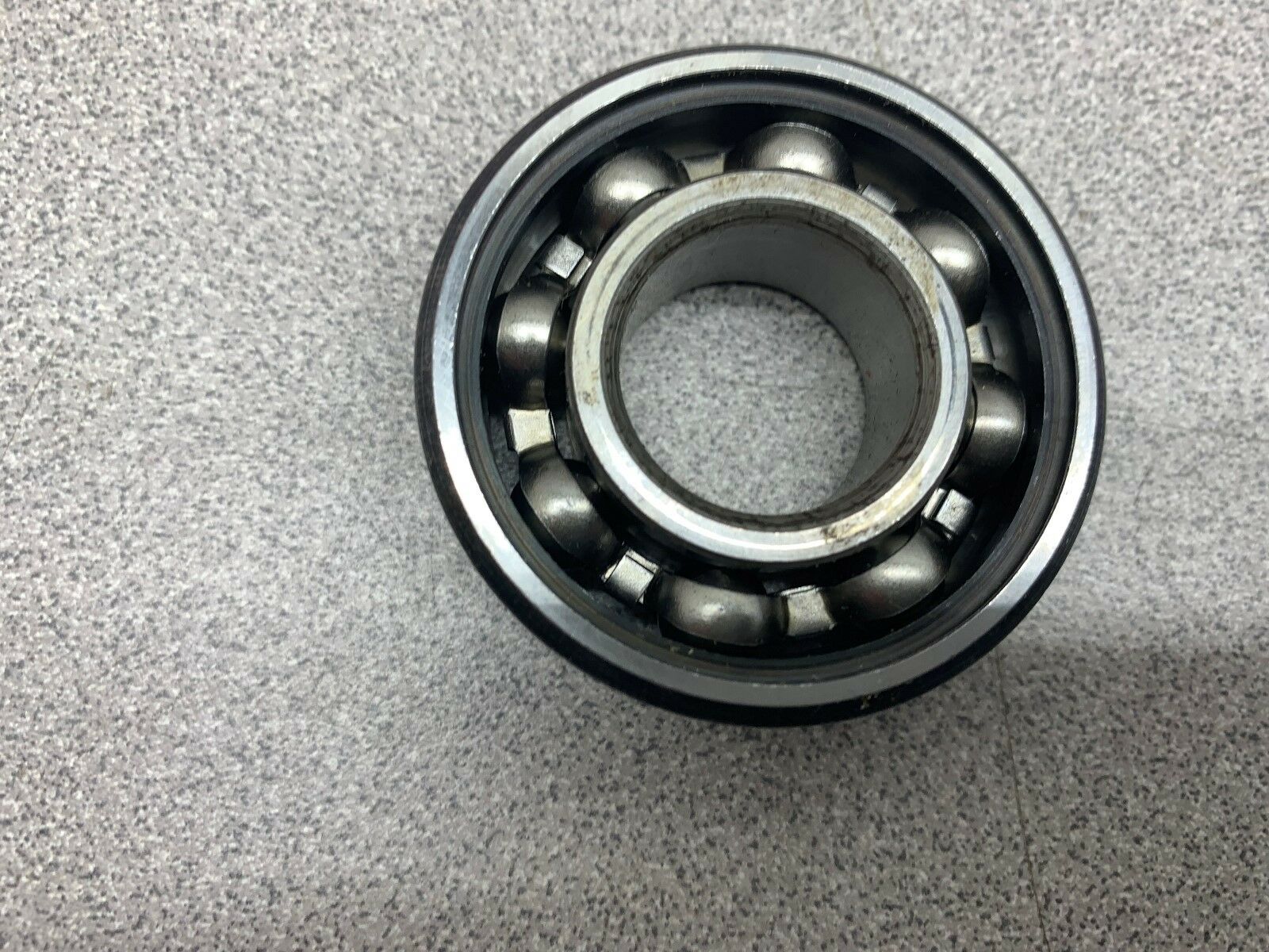 NEW NO BOX MRC BEARING 204S