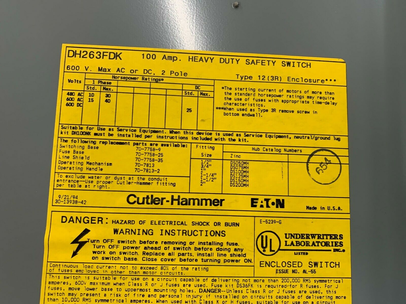 NEW NO BOX CUTLER-HAMMER 100AMP 2 POLE 600V. HEAVY DUTY SAFETY SWITCH DH263FDK