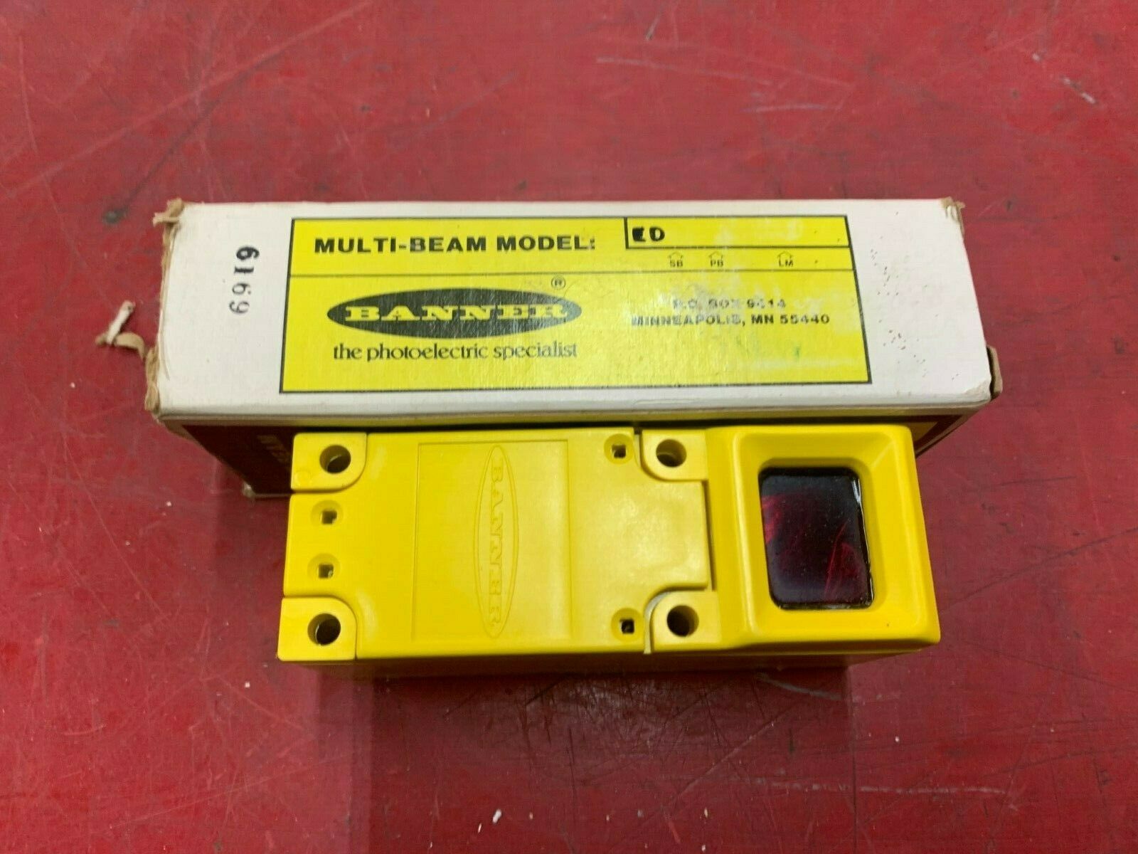 NEW IN BOX BANNER MULTI-BEAM BLOCK ED