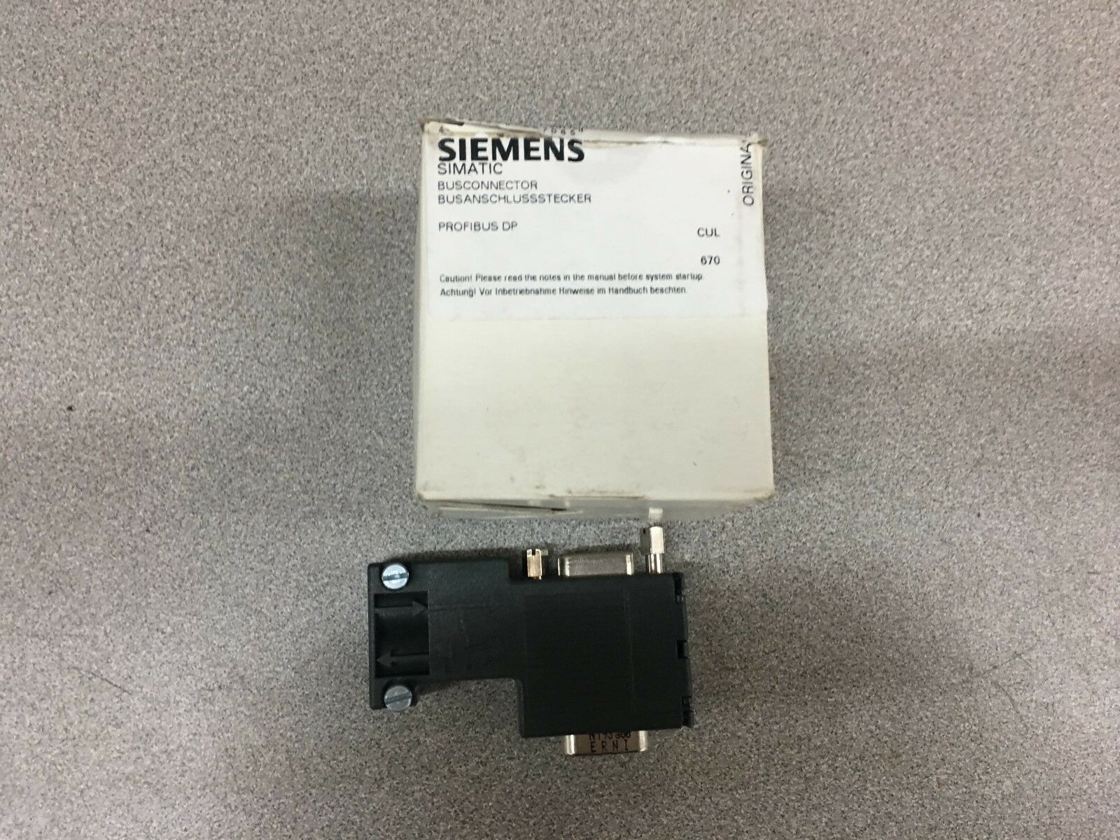 NEW IN BOX SIEMENS CONNECTOR 6ES7 972 0BB12 0XA0