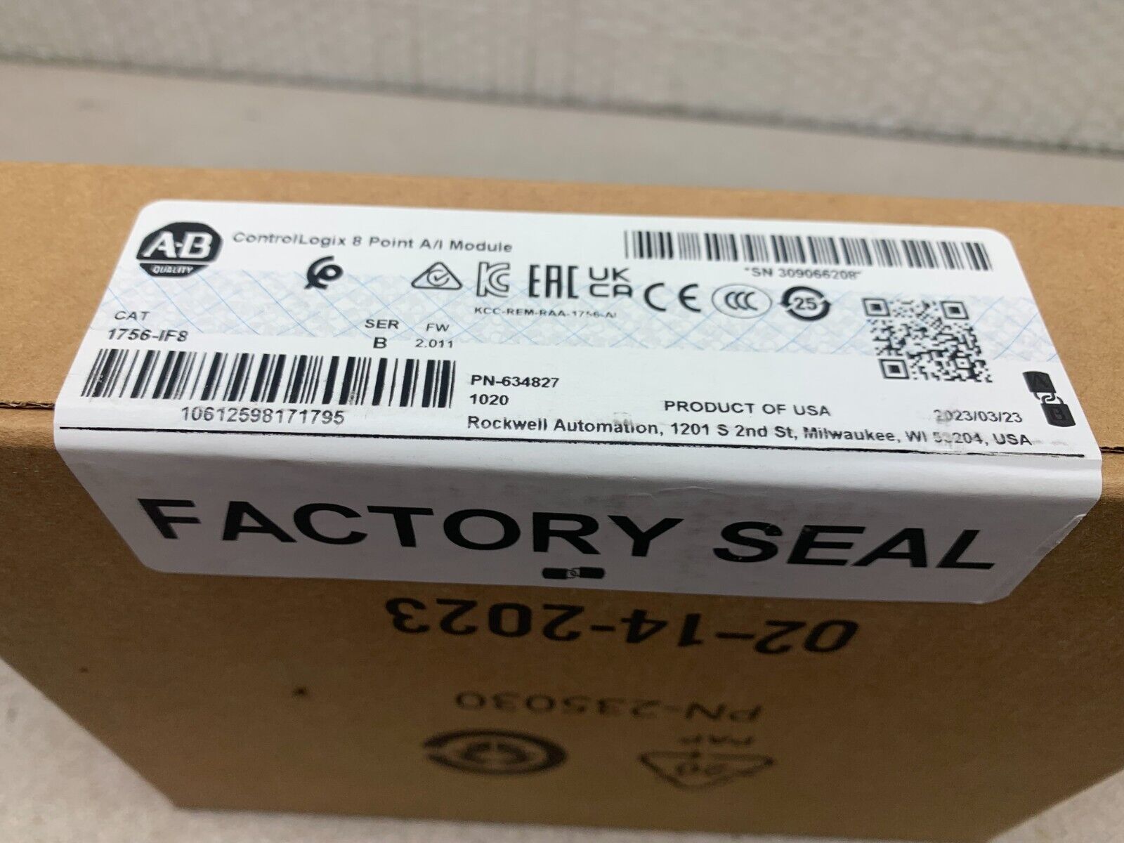 FACTORY SELAED 2023 ALLEN-BRADLEY CONTROLLOGIX ANALOG MODULE 1756-IF8 SERIES B