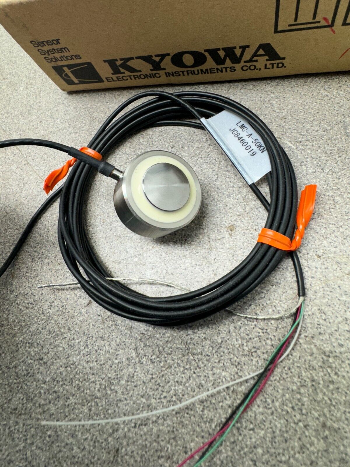 NEW IN BOX KYOWA 50KN Compression Load Cell LMC-A-50KN