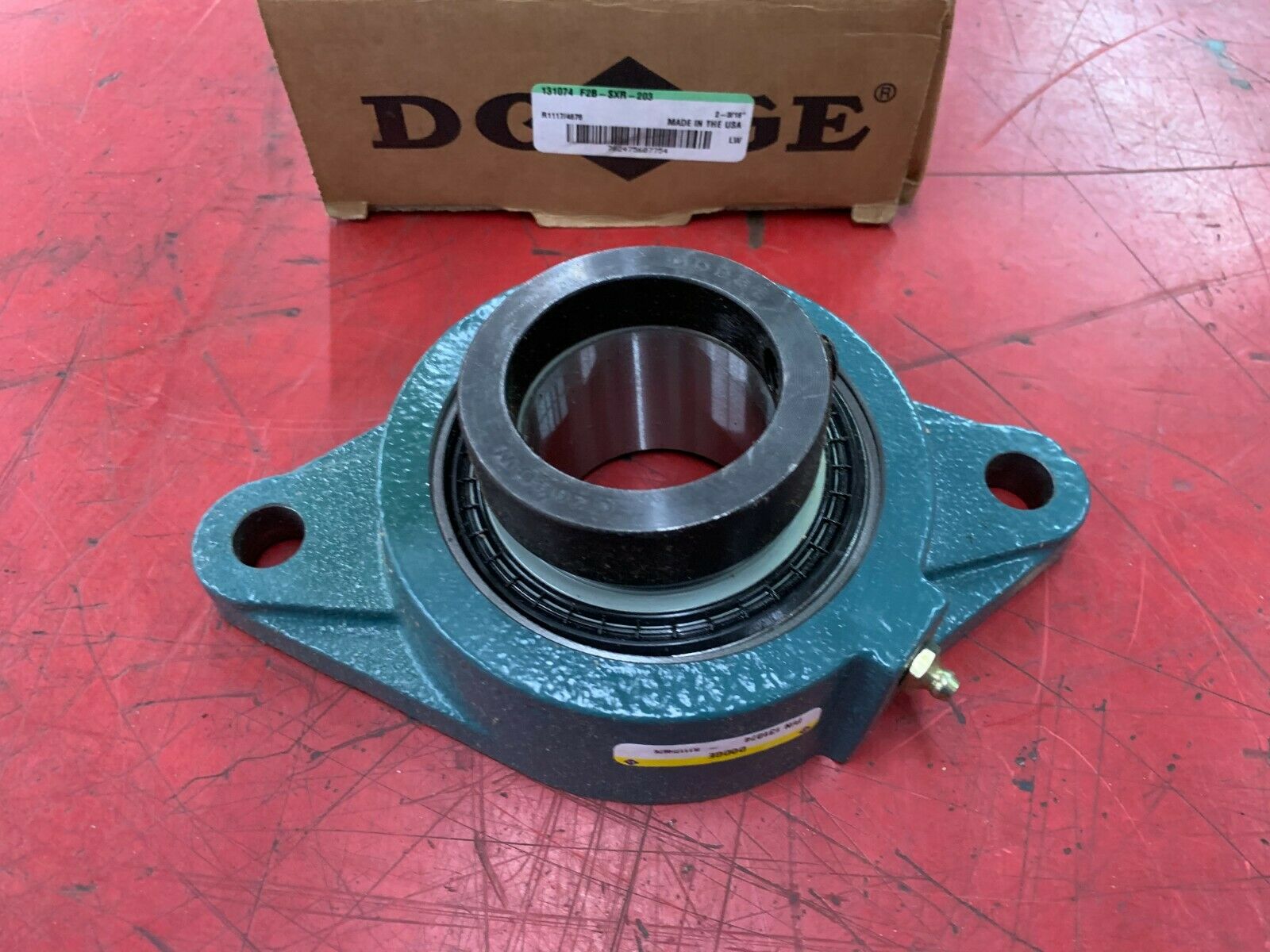 NEW IN BOX DODGE F2BSXR203 2-BOLT 2-3/16" BORE FLANGE BEARING F2B-SXR-203 131074