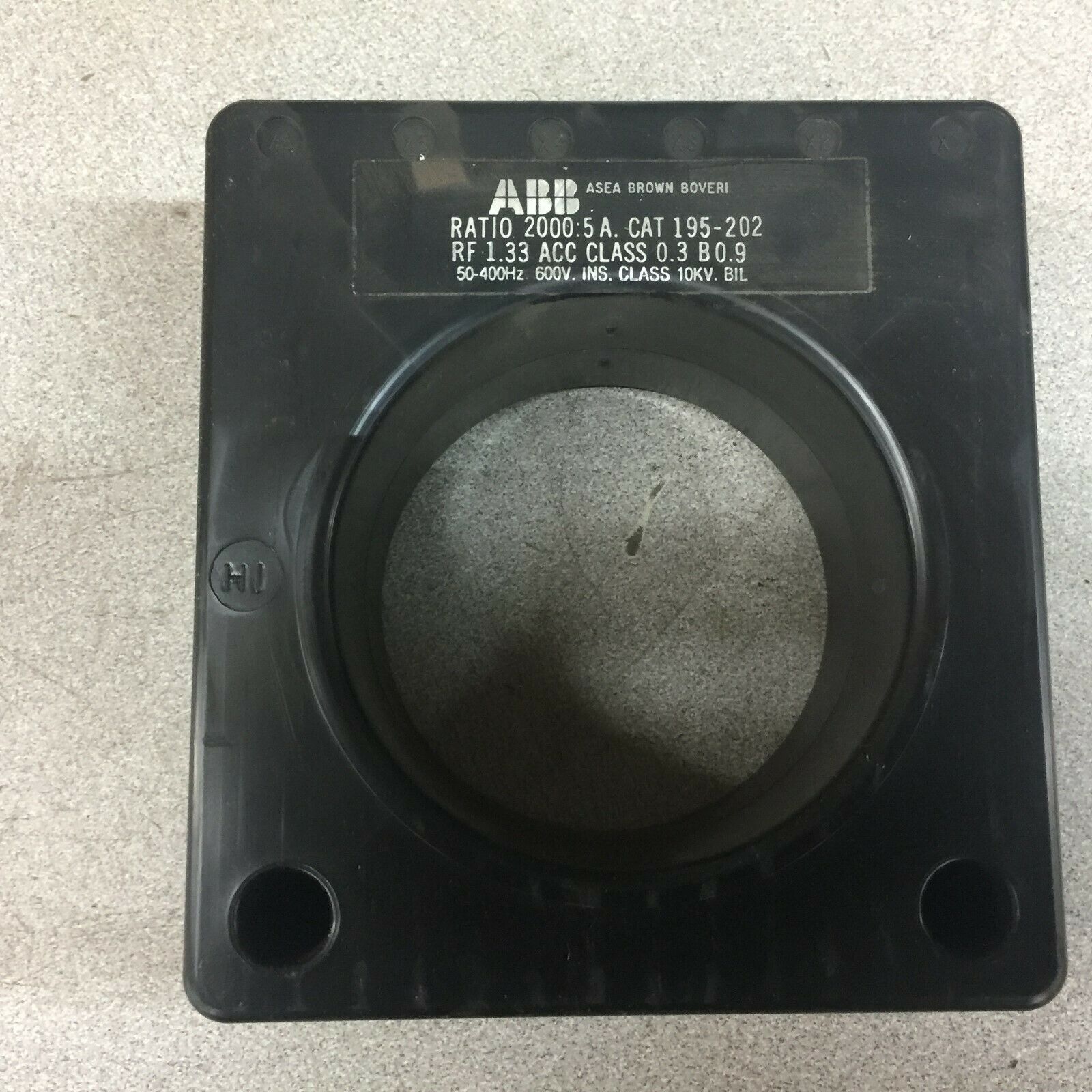 NEW IN BOX ABB 2000:5 600VAC CURRENT TRANSFORMER 195-202