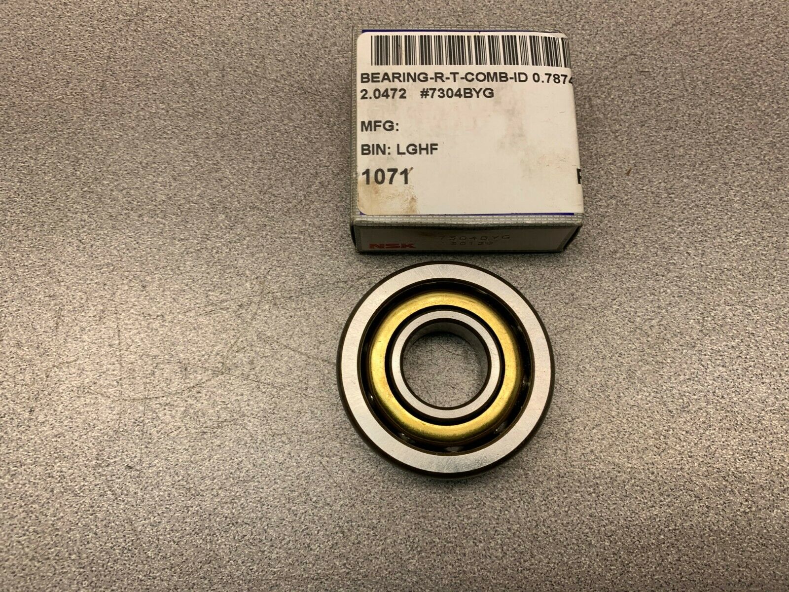 NEW IN BOX NSK BEARING 7304BYG