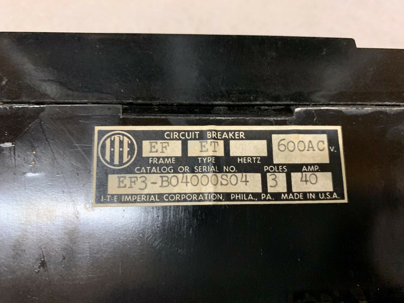 NEW IN BOX ITE BREAKER EF3-B04000S04